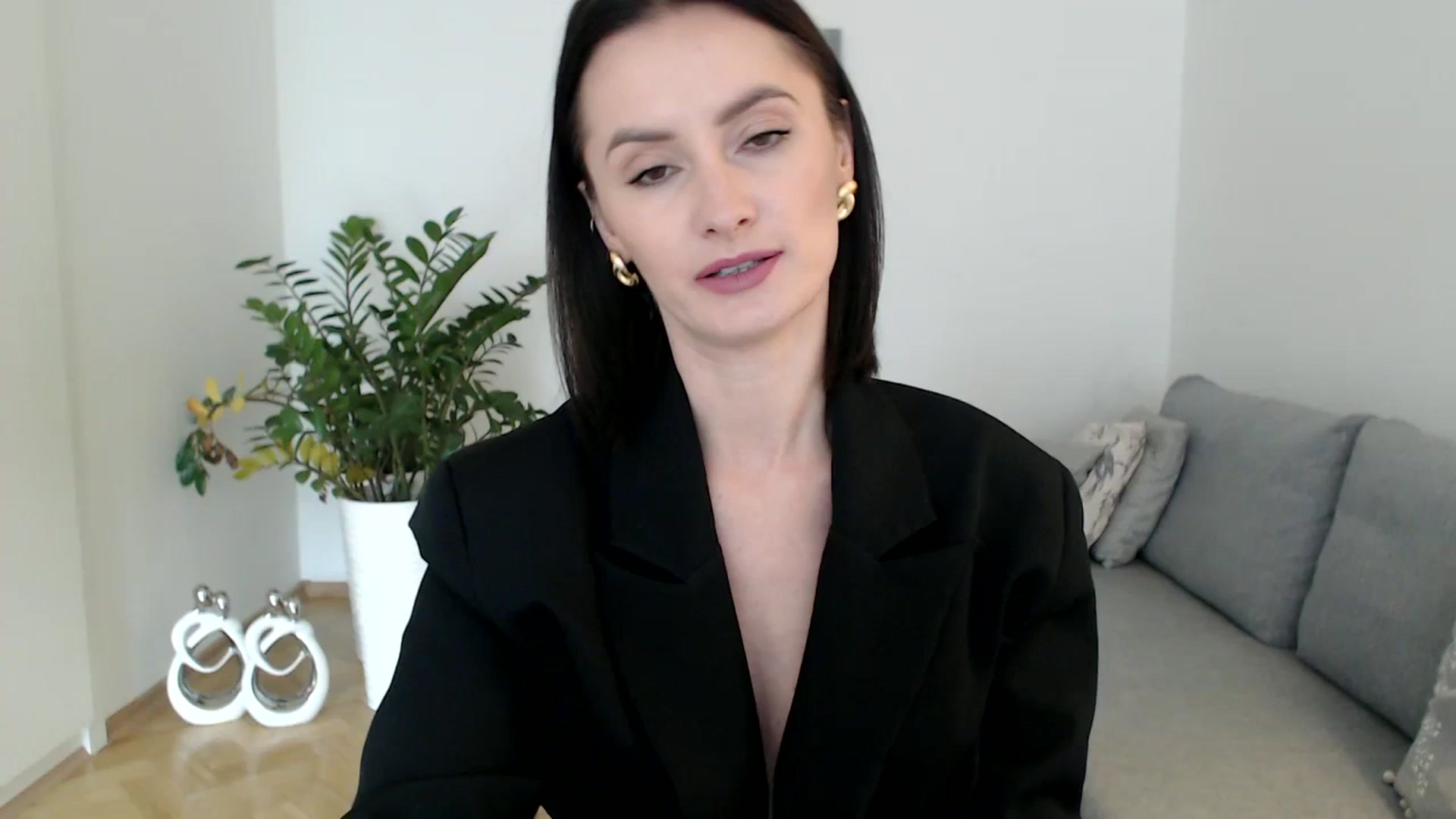 Gallery image thumbnail from PerlaBella's myfreecams stream on, 11/03/2023, 13:20 image 1 of 20
