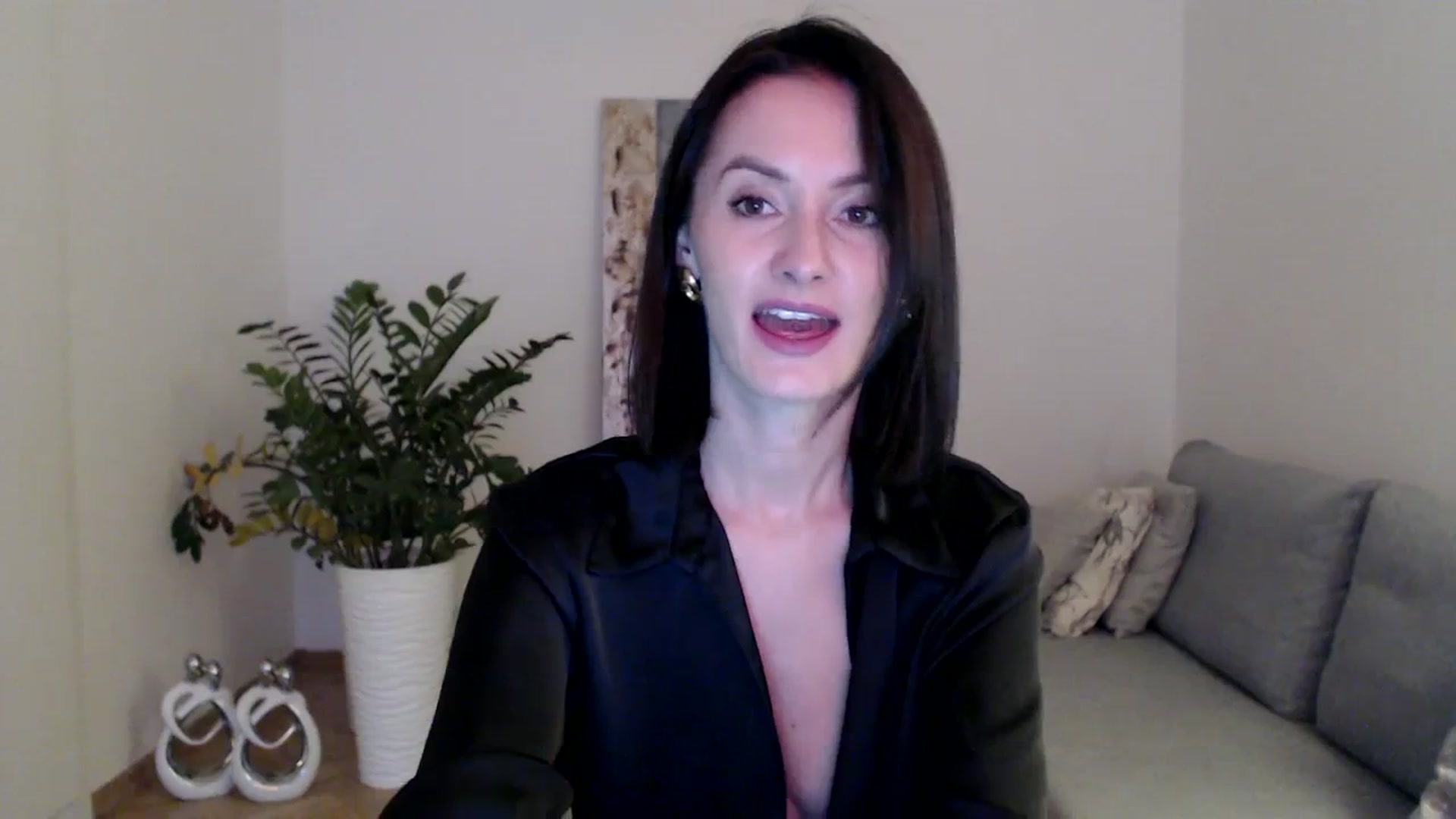 Gallery image thumbnail from PerlaBella's myfreecams stream on, 11/03/2023, 14:31 image 14 of 20