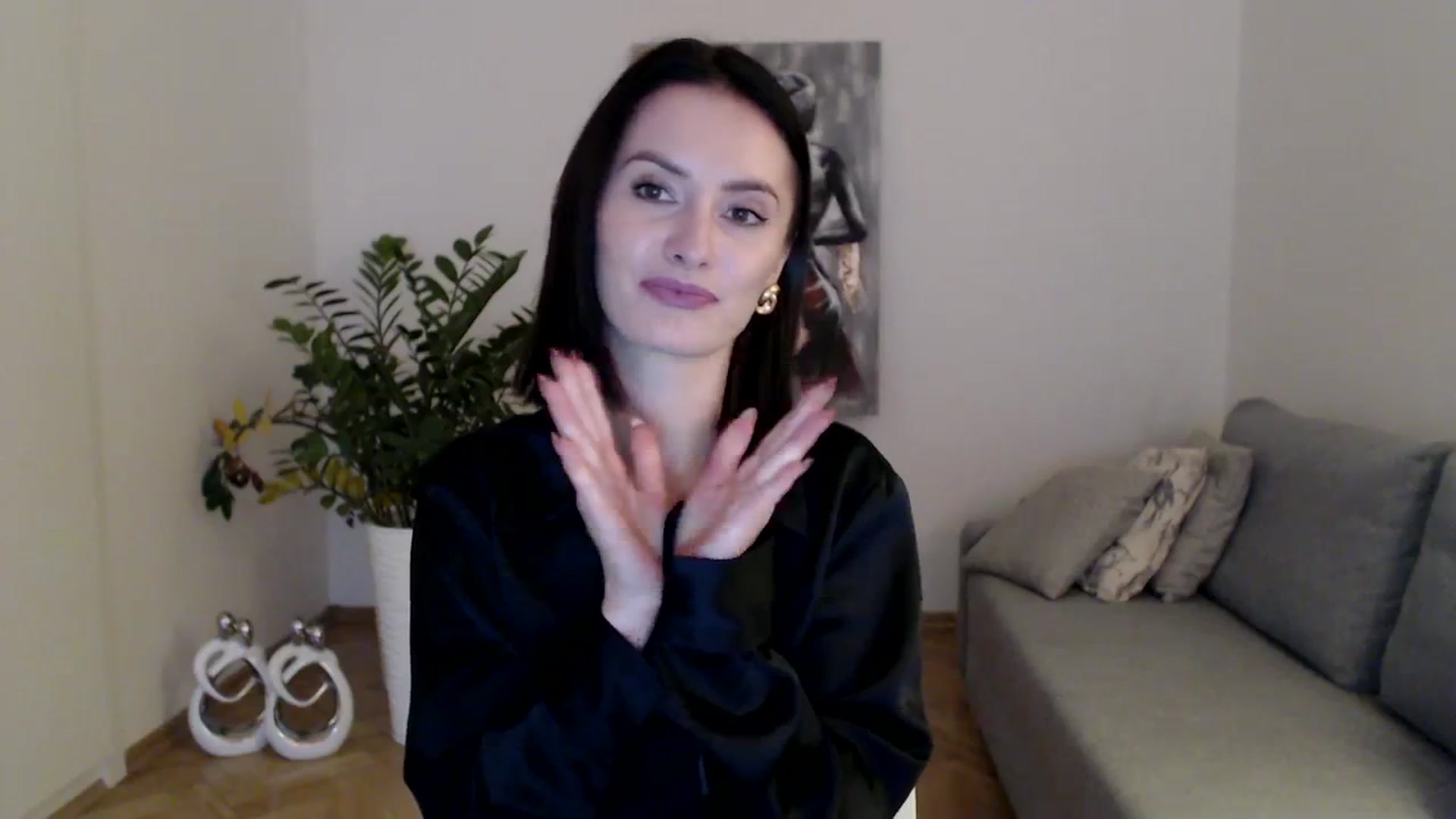 Gallery image thumbnail from PerlaBella's myfreecams stream on, 11/03/2023, 14:31 image 4 of 20