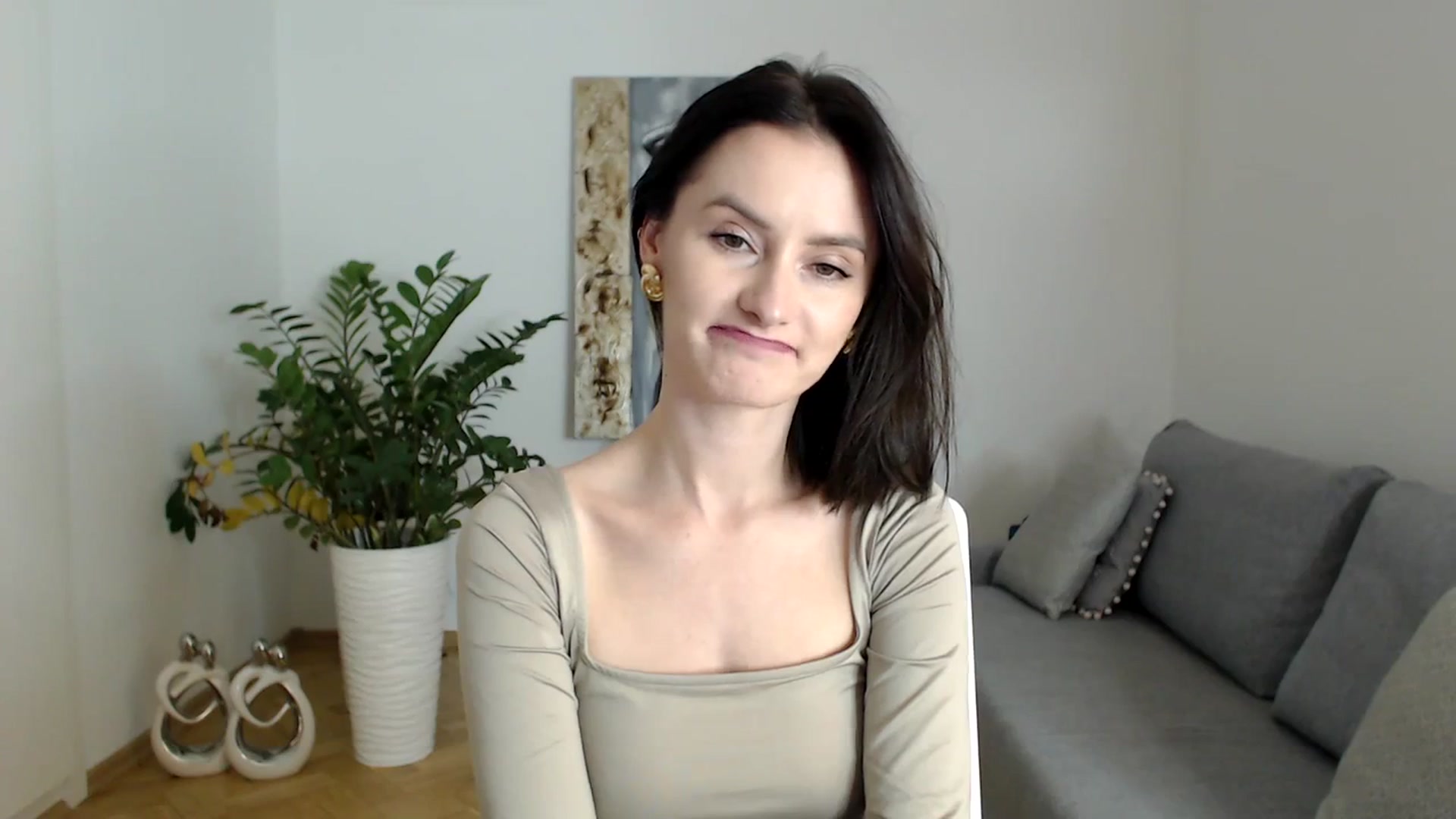 Gallery image thumbnail from PerlaBella's myfreecams stream on, 11/07/2023, 17:21 image 4 of 20
