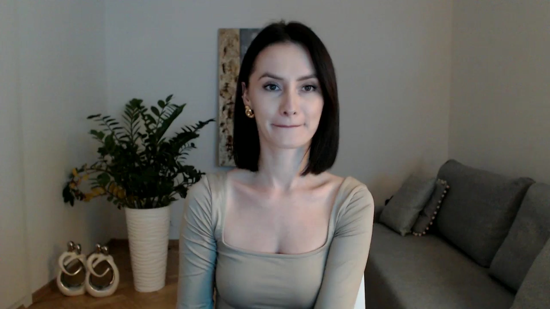 Gallery image thumbnail from PerlaBella's myfreecams stream on, 11/07/2023, 17:21 image 8 of 20