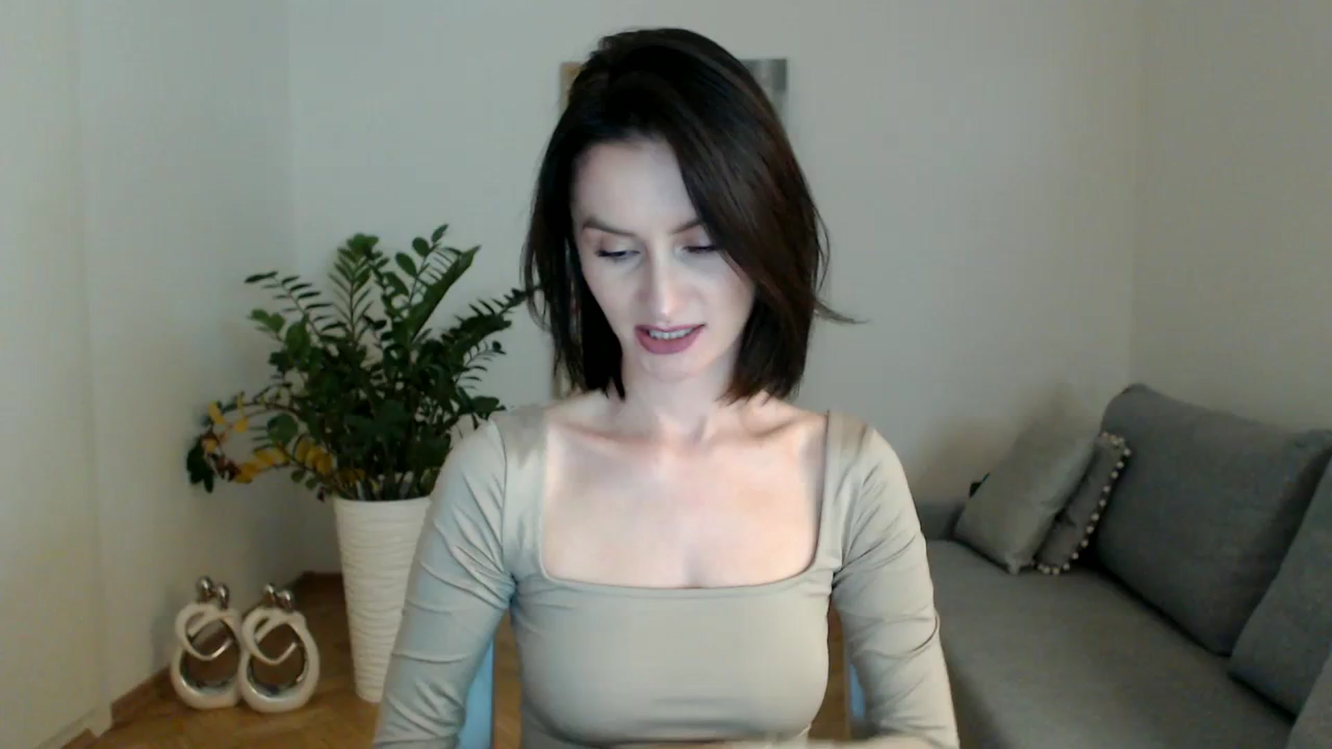 Gallery image thumbnail from PerlaBella's myfreecams stream on, 11/07/2023, 18:47 image 7 of 20
