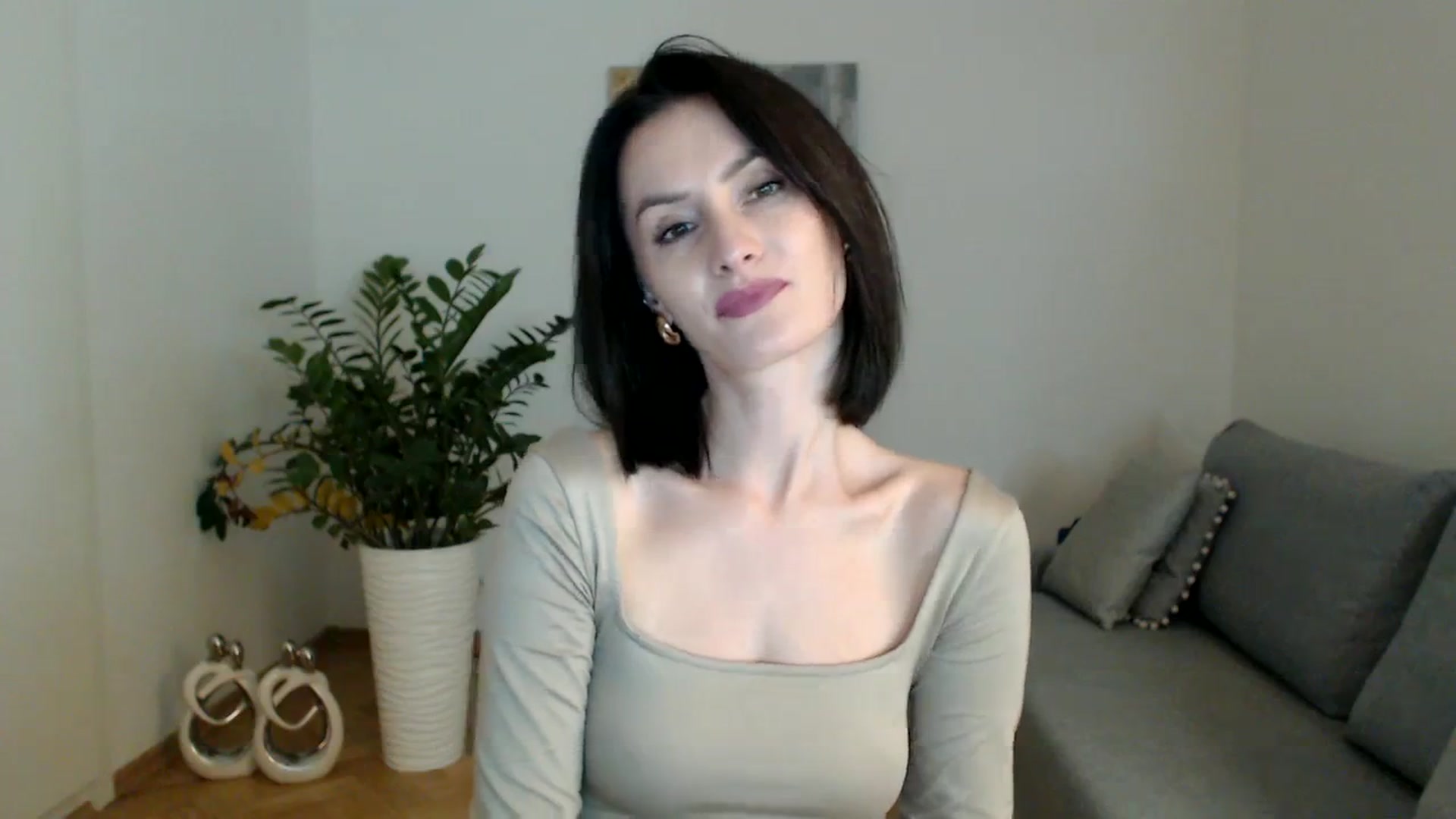Gallery image thumbnail from PerlaBella's myfreecams stream on, 11/07/2023, 18:47 image 3 of 20