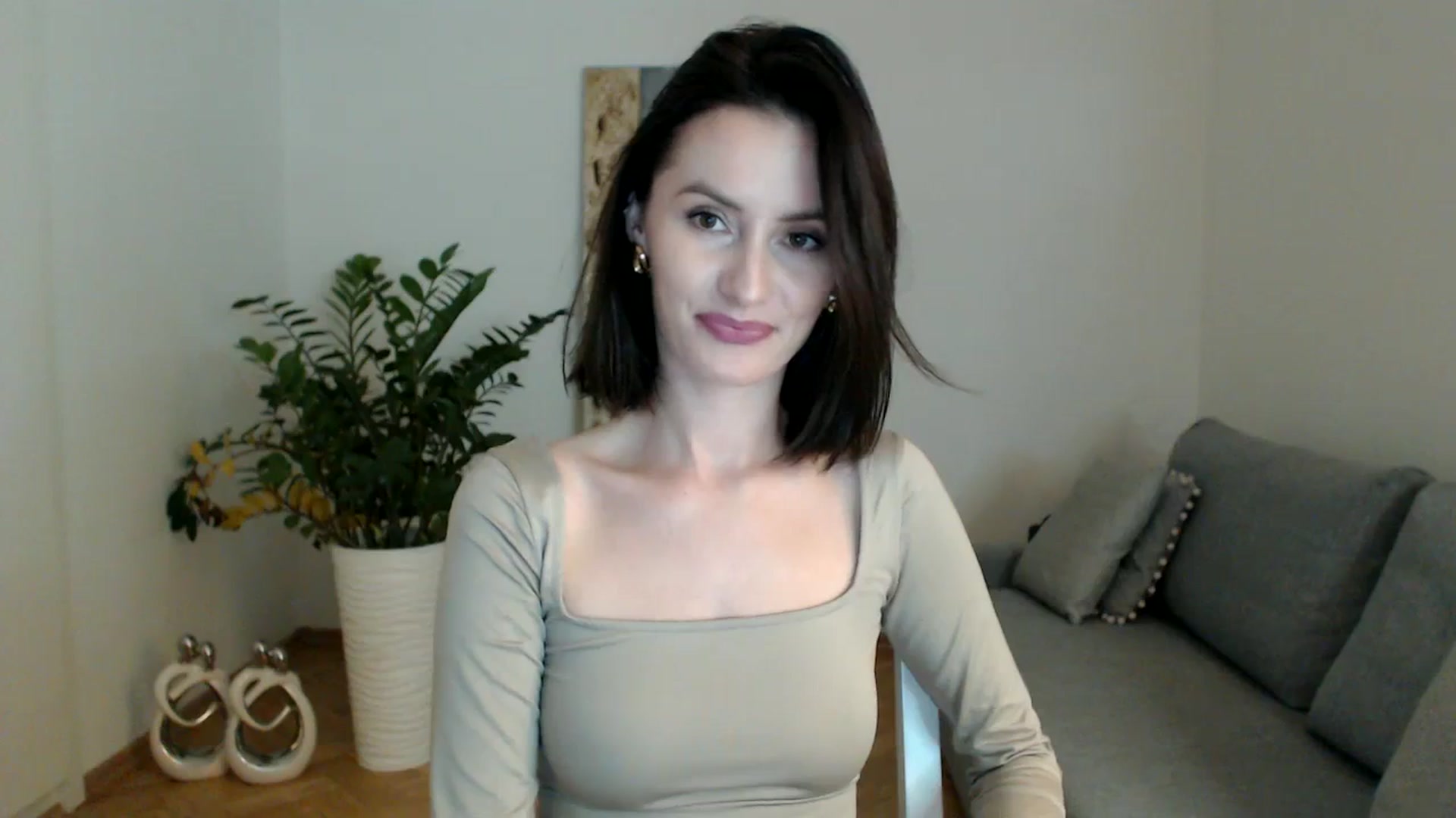 Gallery image thumbnail from PerlaBella's myfreecams stream on, 11/07/2023, 18:47 image 6 of 20