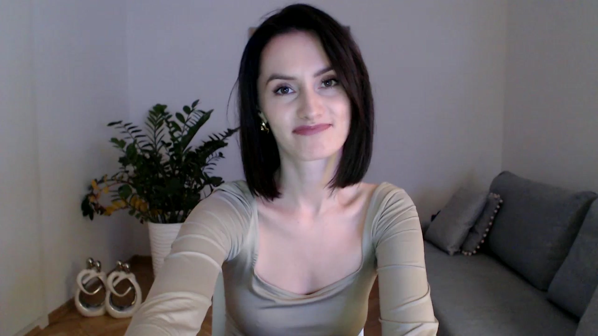 Gallery image thumbnail from PerlaBella's myfreecams stream on, 11/07/2023, 18:47 image 17 of 20