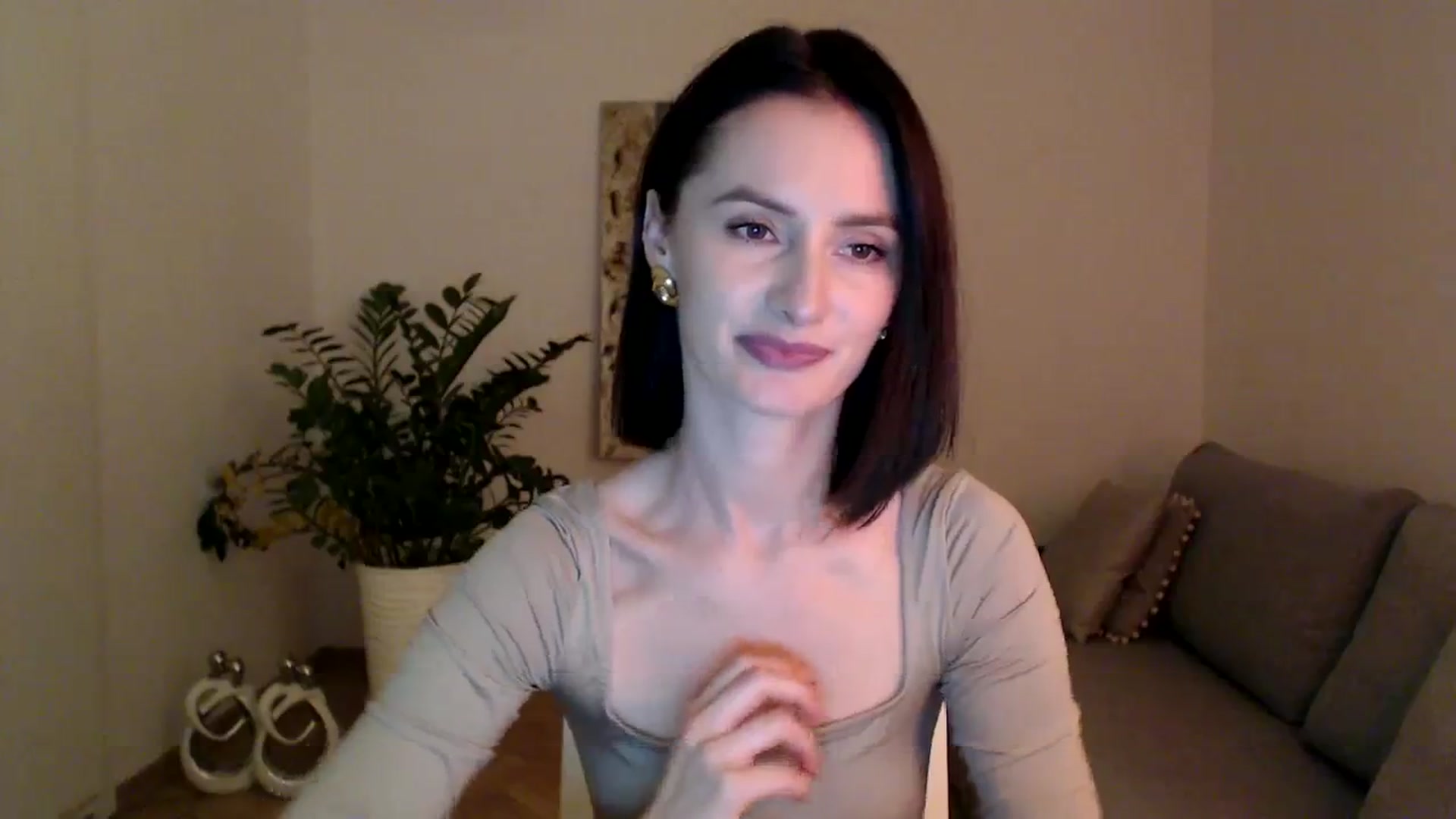 Gallery image thumbnail from PerlaBella's myfreecams stream on, 11/07/2023, 19:25 image 19 of 20