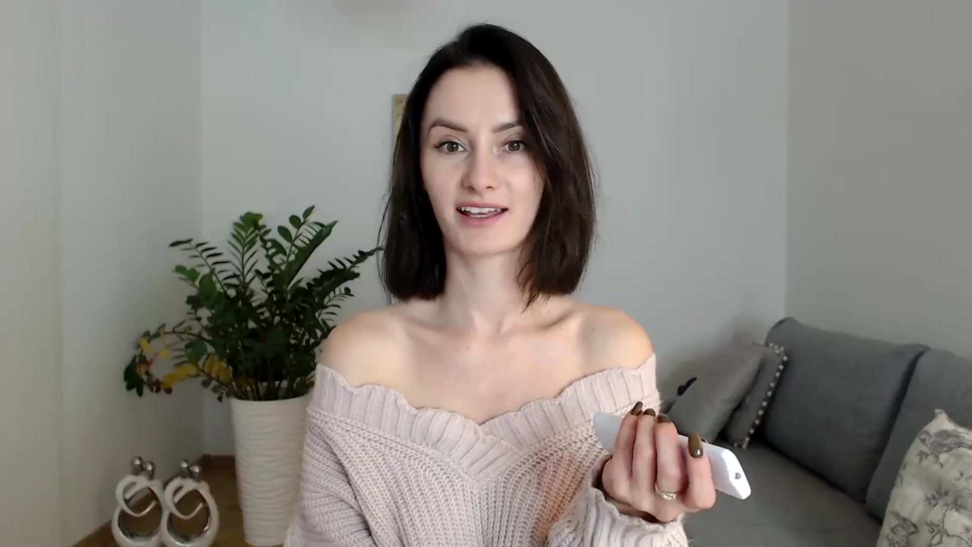Gallery image thumbnail from PerlaBella's myfreecams stream on, 11/08/2023, 14:15 image 11 of 20