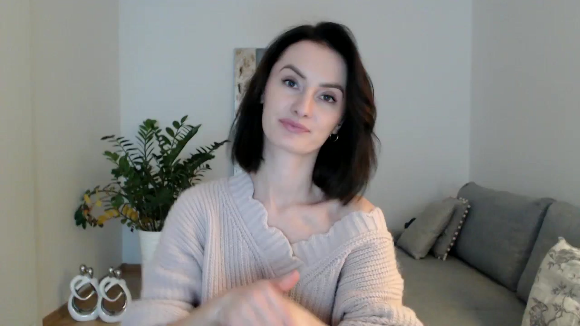 Gallery image thumbnail from PerlaBella's myfreecams stream on, 11/08/2023, 14:15 image 1 of 20