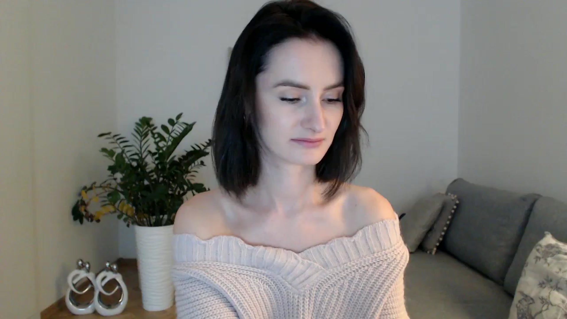 Gallery image thumbnail from PerlaBella's myfreecams stream on, 11/08/2023, 14:15 image 7 of 20