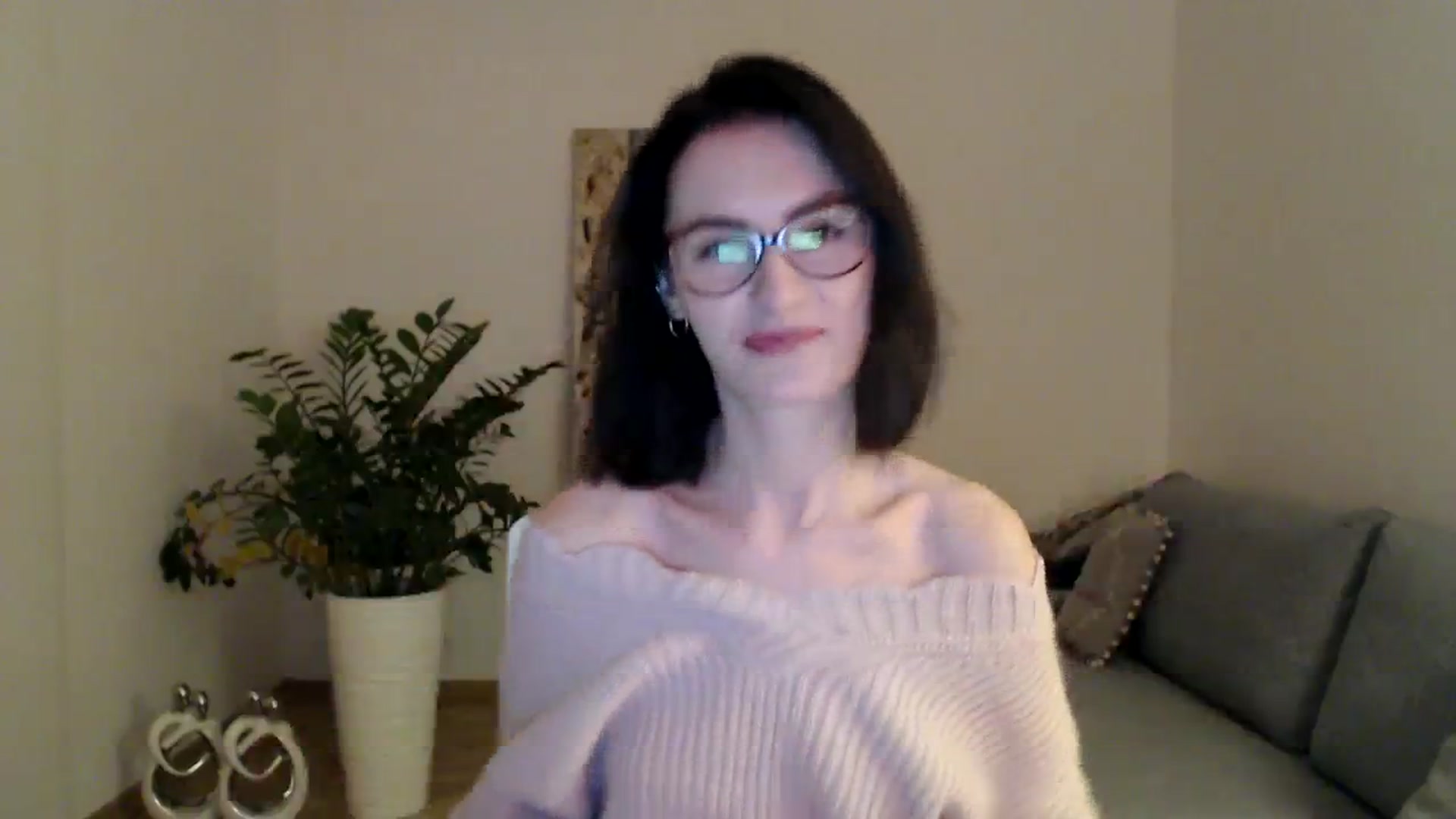 Gallery image thumbnail from PerlaBella's myfreecams stream on, 11/08/2023, 16:06 image 9 of 20