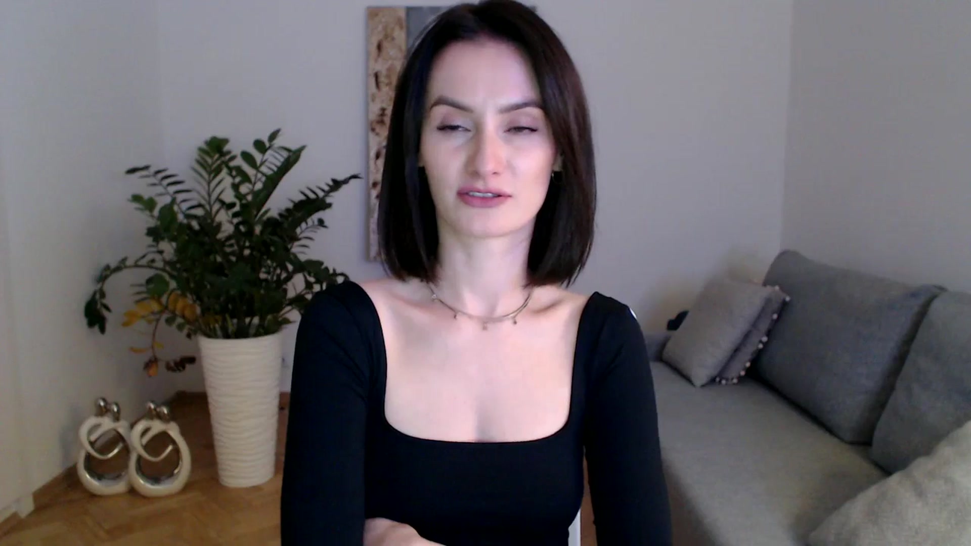 Gallery image thumbnail from PerlaBella's myfreecams stream on, 11/09/2023, 17:23 image 10 of 20