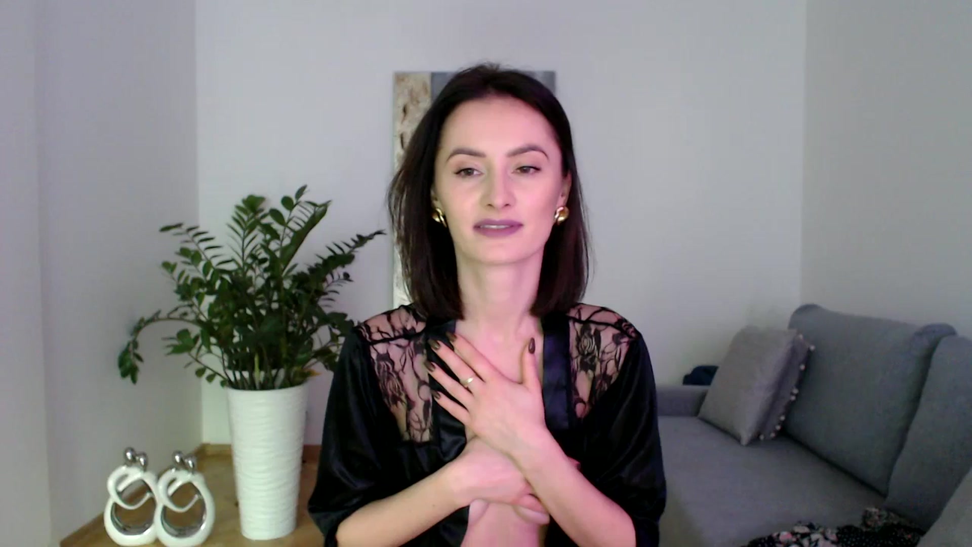Gallery image thumbnail from PerlaBella's myfreecams stream on, 11/13/2023, 14:26 image 18 of 20