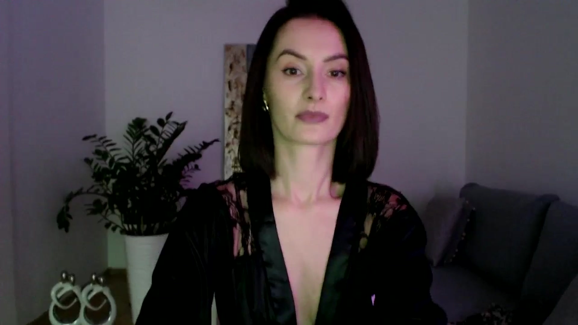 Gallery image thumbnail from PerlaBella's myfreecams stream on, 11/13/2023, 15:14 image 4 of 20
