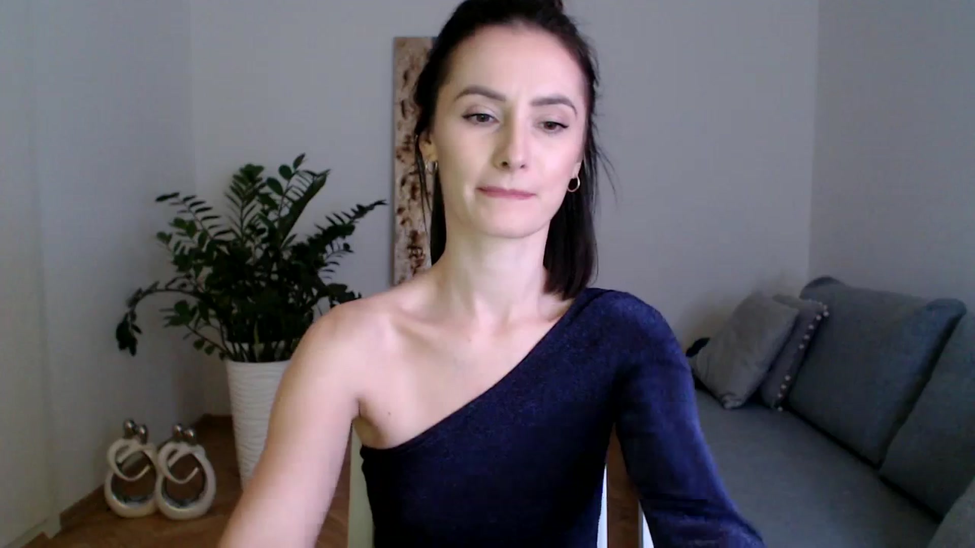 Gallery image thumbnail from PerlaBella's myfreecams stream on, 11/14/2023, 16:54 image 19 of 20