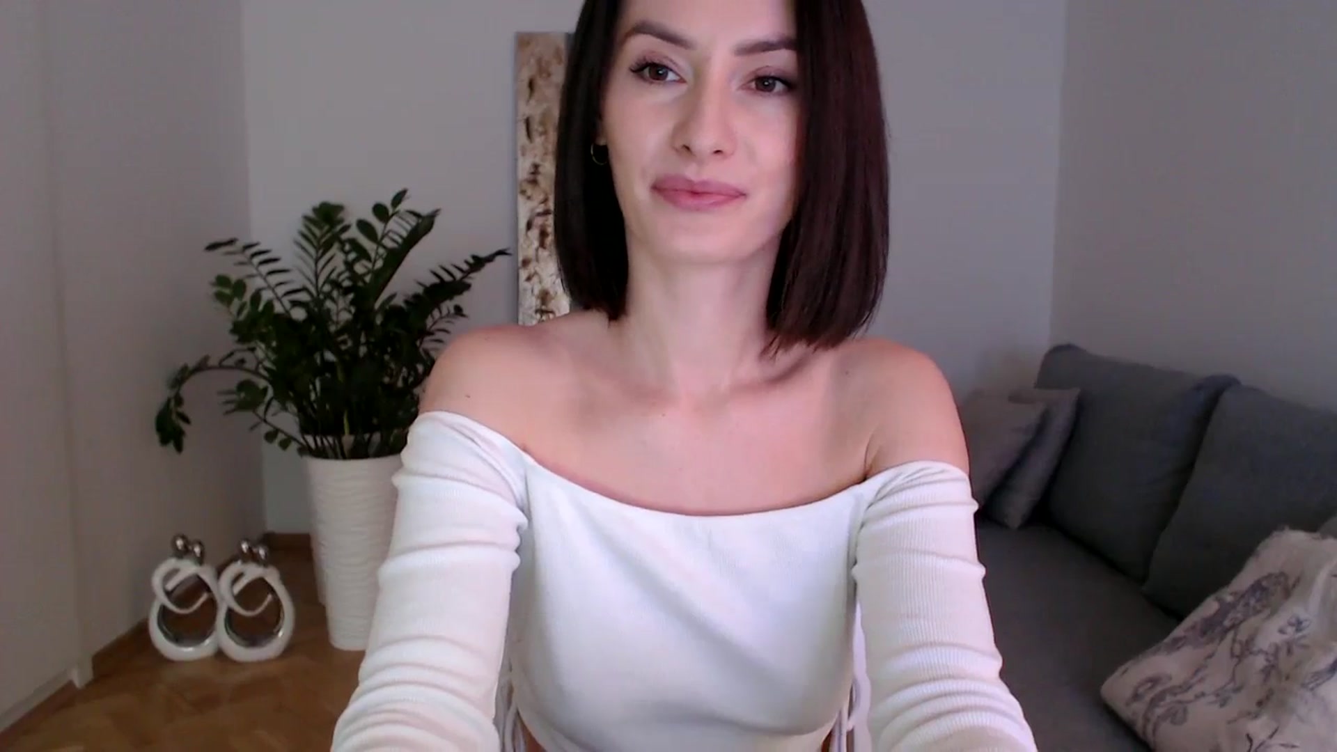 Gallery image thumbnail from PerlaBella's myfreecams stream on, 11/20/2023, 12:40 image 14 of 20