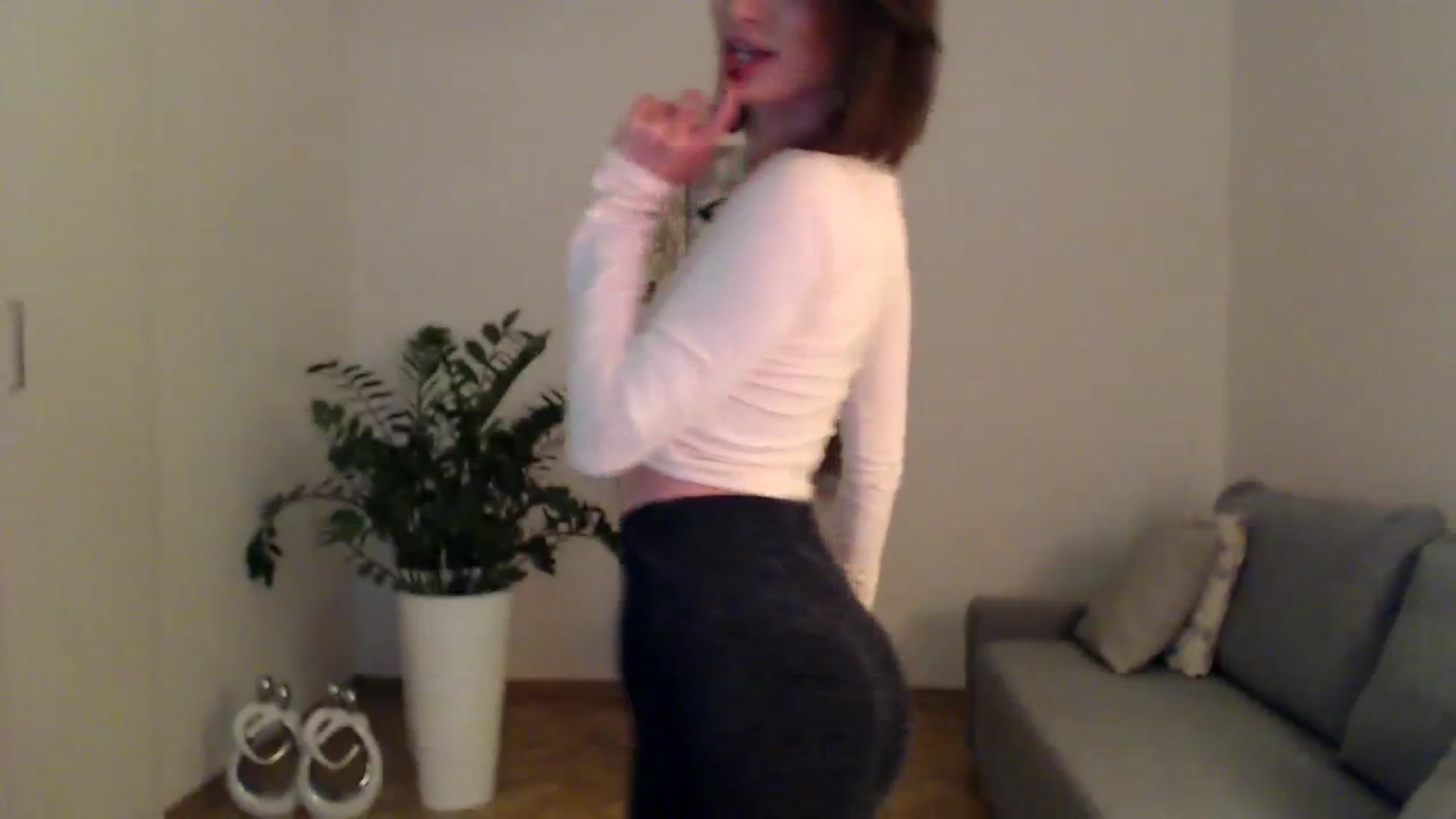 Gallery image thumbnail from PerlaBella's myfreecams stream on, 11/23/2023, 14:48 image 12 of 20