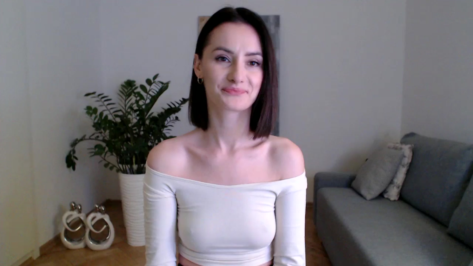 Gallery image thumbnail from PerlaBella's myfreecams stream on, 11/23/2023, 16:20 image 16 of 20