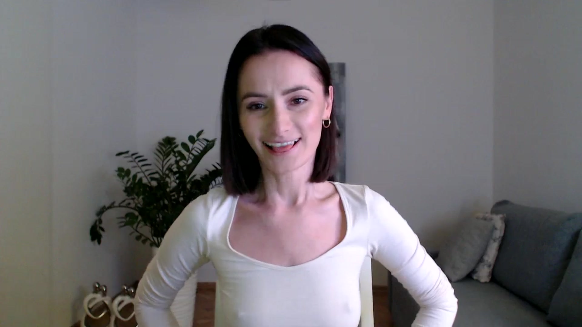 Gallery image thumbnail from PerlaBella's myfreecams stream on, 11/23/2023, 16:20 image 2 of 20