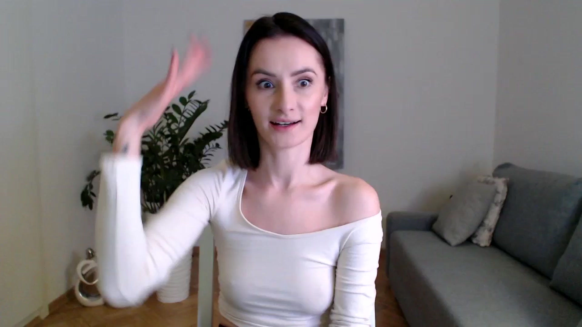 Gallery image thumbnail from PerlaBella's myfreecams stream on, 11/23/2023, 16:20 image 19 of 20