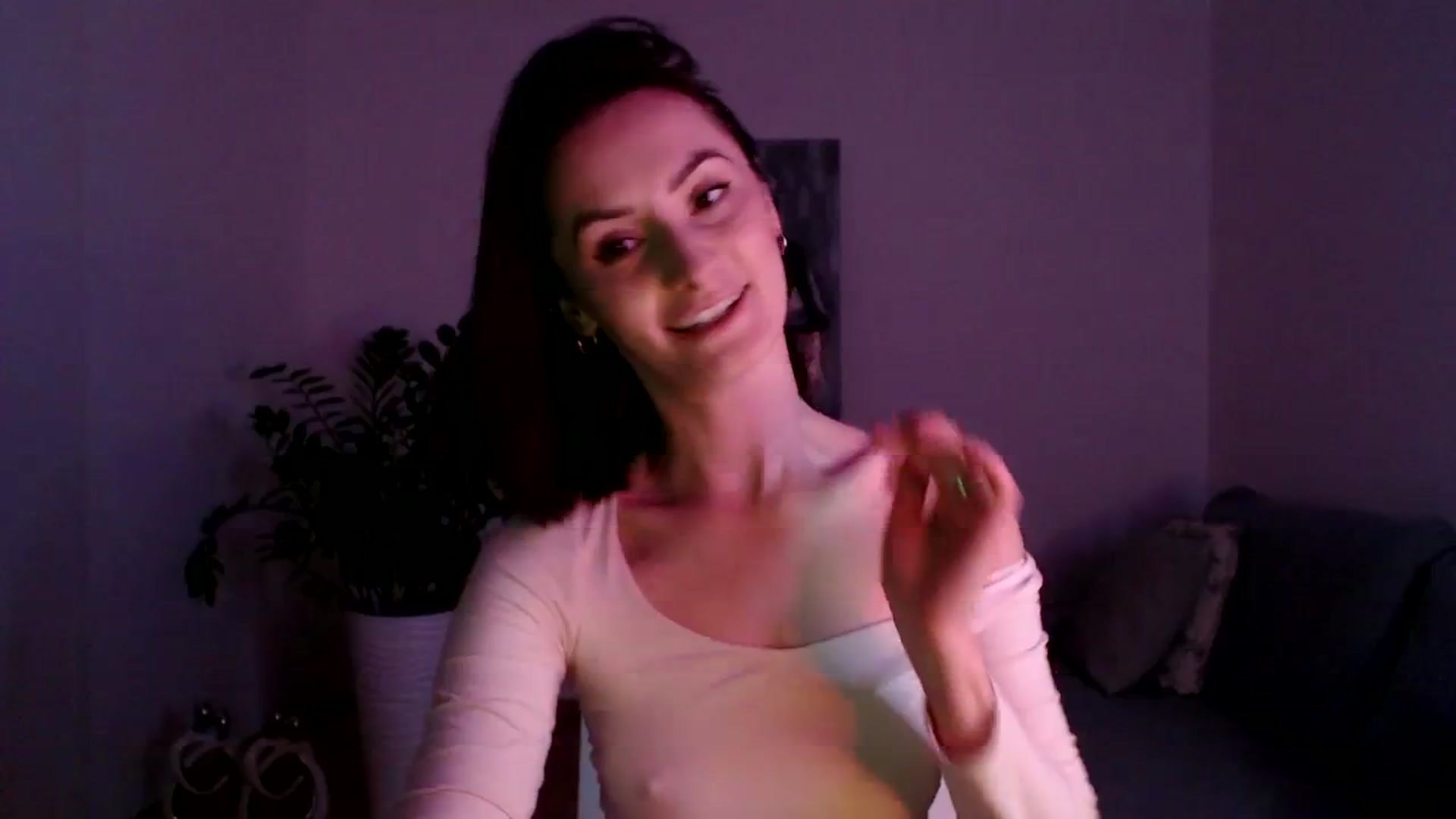 Gallery image thumbnail from PerlaBella's myfreecams stream on, 11/23/2023, 17:04 image 18 of 20