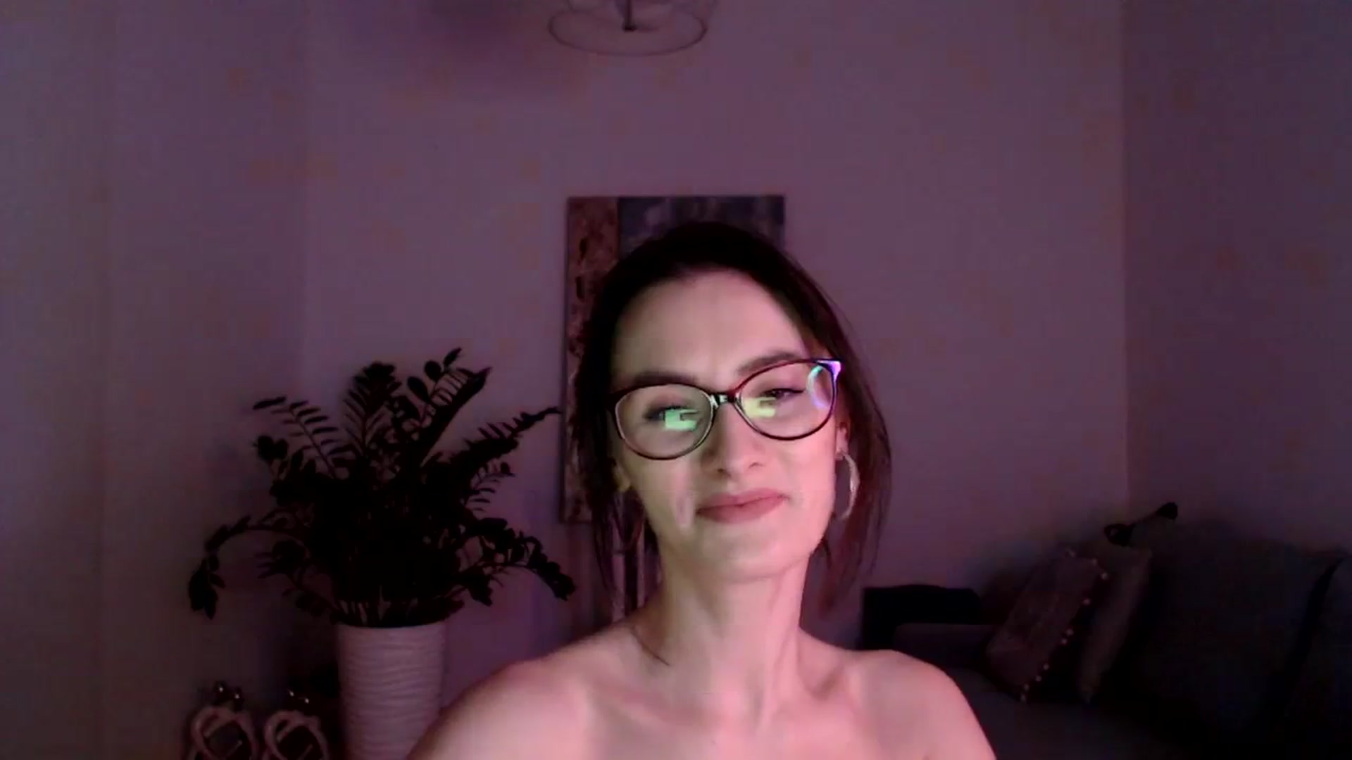 Gallery image thumbnail from PerlaBella's myfreecams stream on, 11/24/2023, 17:26 image 5 of 20
