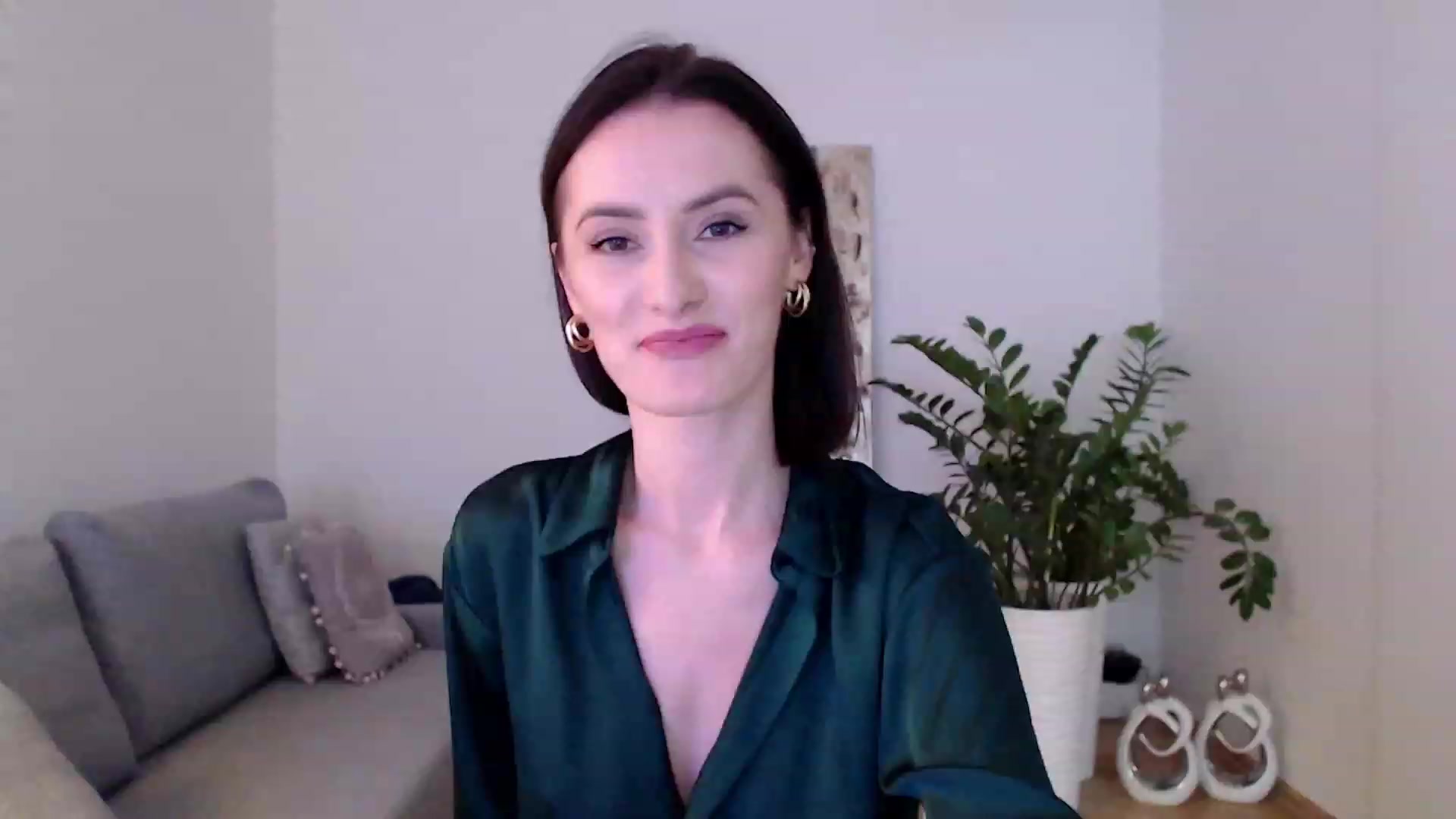 Gallery image thumbnail from PerlaBella's myfreecams stream on, 11/27/2023, 13:19 image 10 of 20