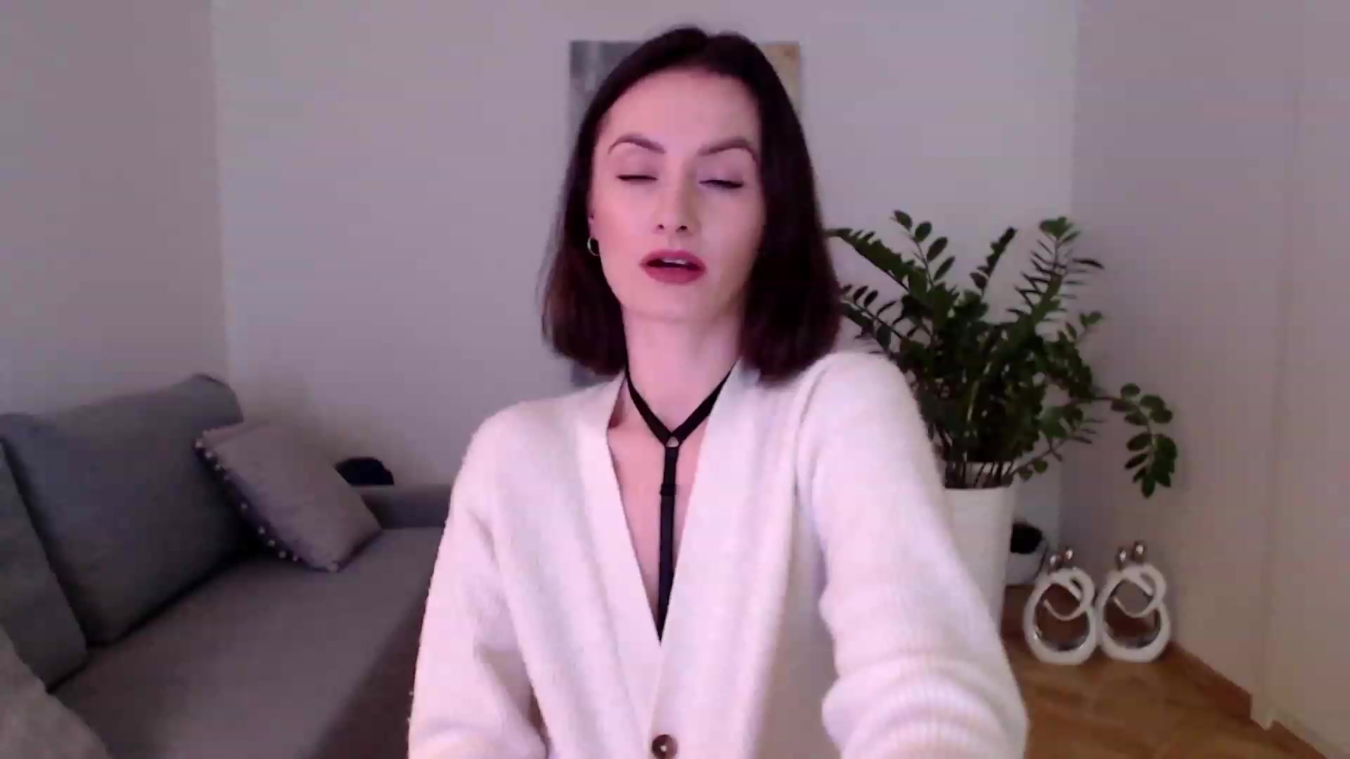 Gallery image thumbnail from PerlaBella's myfreecams stream on, 11/28/2023, 13:51 image 2 of 20