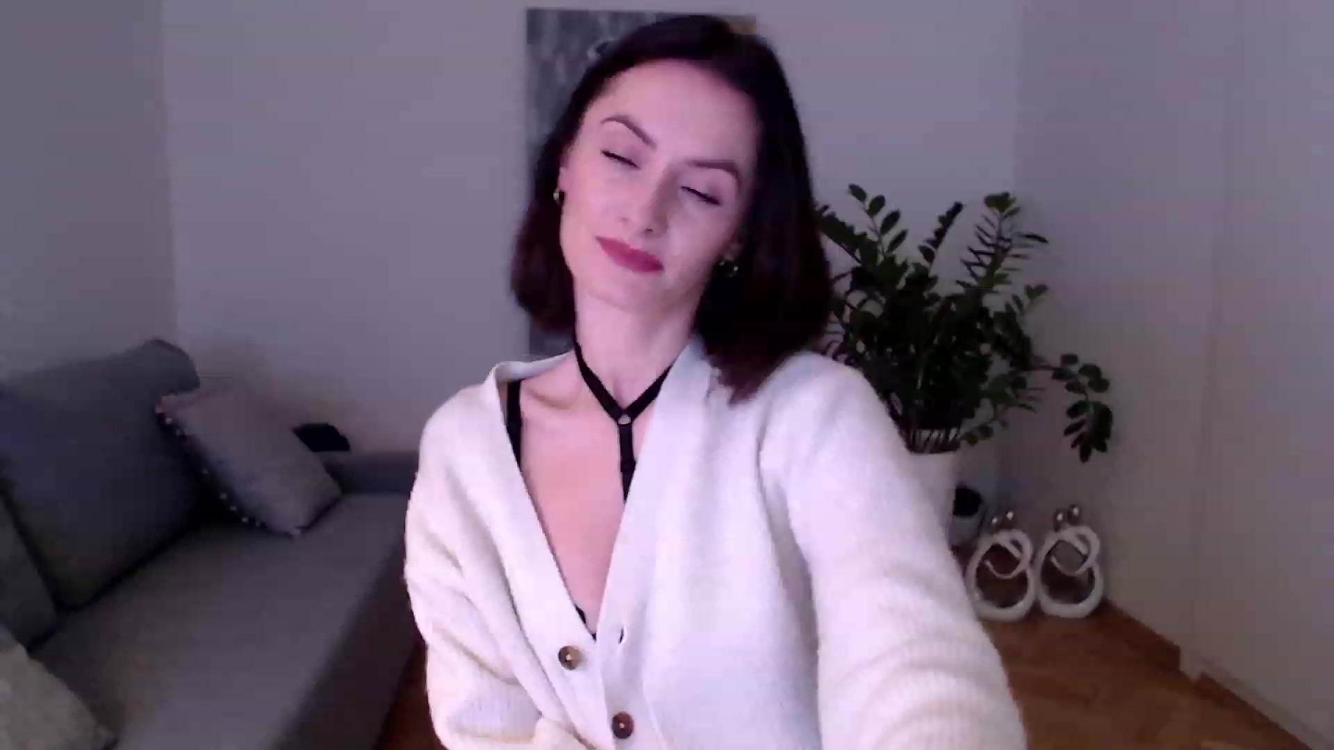 Gallery image thumbnail from PerlaBella's myfreecams stream on, 11/28/2023, 13:51 image 18 of 20