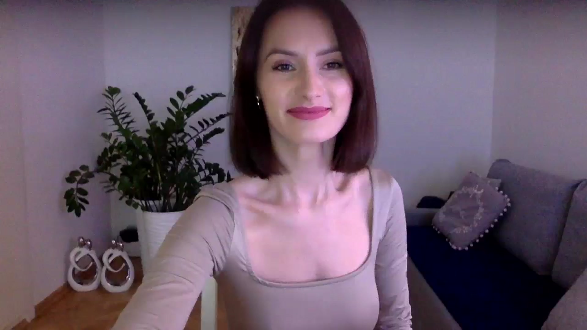 Gallery image thumbnail from PerlaBella's myfreecams stream on, 11/30/2023, 14:37 image 7 of 20