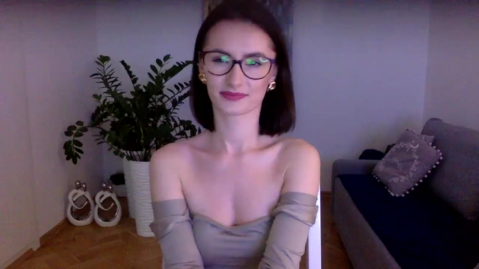 Gallery image thumbnail from PerlaBella's myfreecams stream on, 11/30/2023, 14:37 image 16 of 20