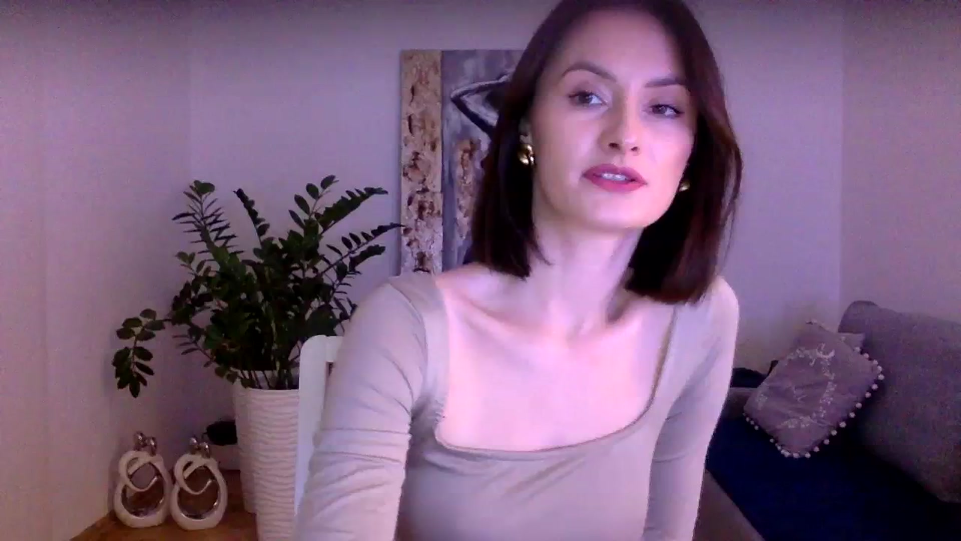 Gallery image thumbnail from PerlaBella's myfreecams stream on, 11/30/2023, 15:46 image 6 of 20