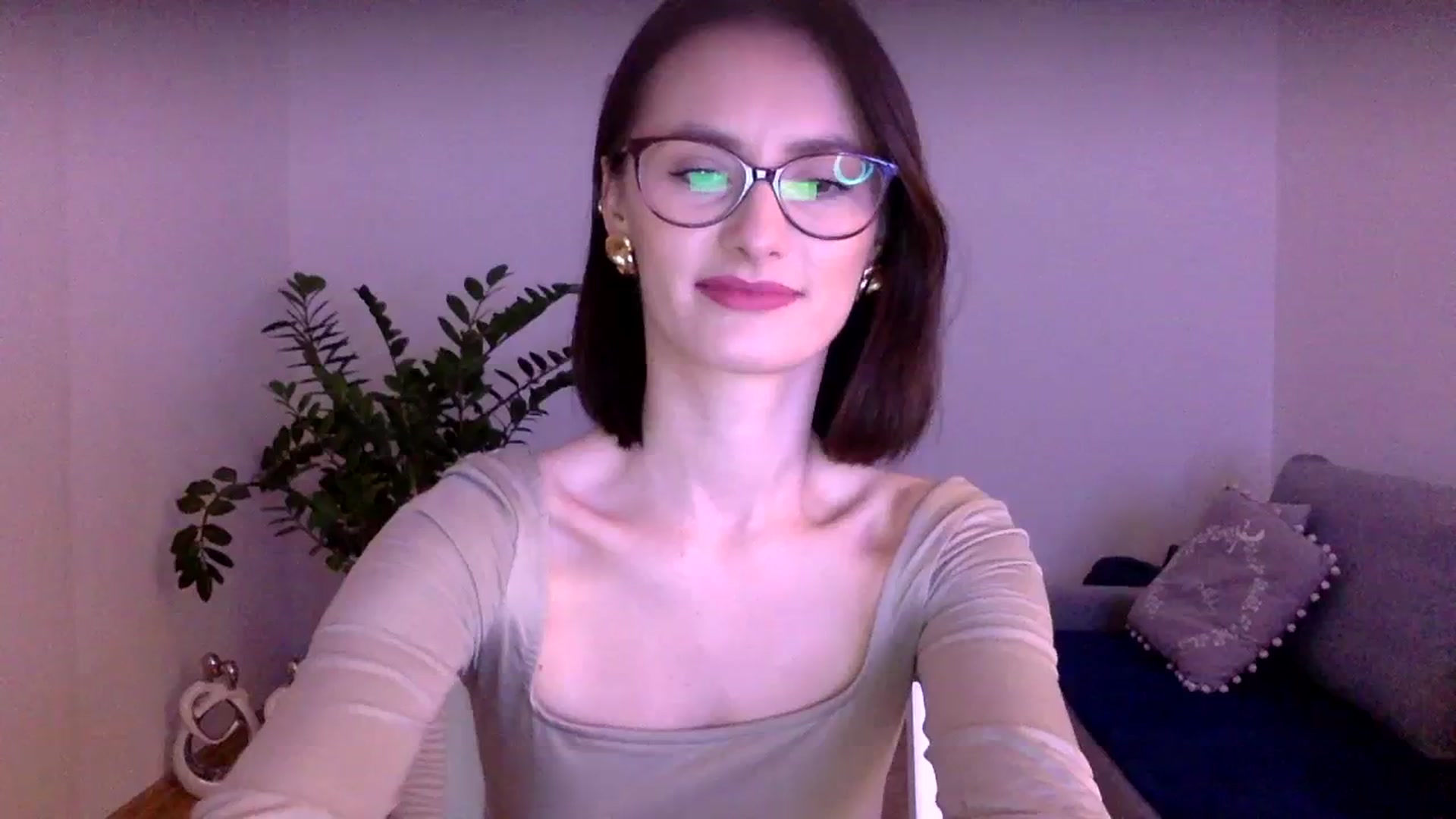 Gallery image thumbnail from PerlaBella's myfreecams stream on, 11/30/2023, 15:46 image 3 of 20