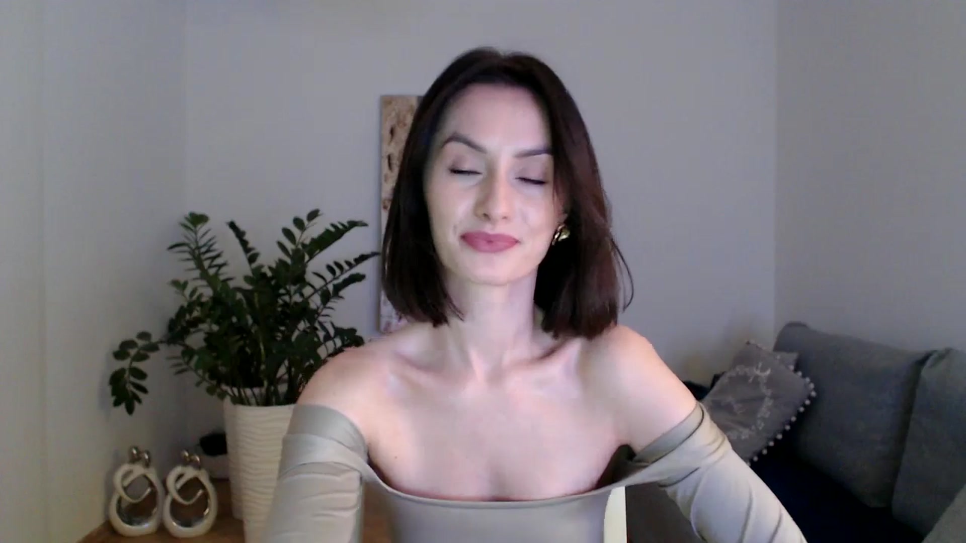 Gallery image thumbnail from PerlaBella's myfreecams stream on, 11/30/2023, 15:46 image 19 of 20
