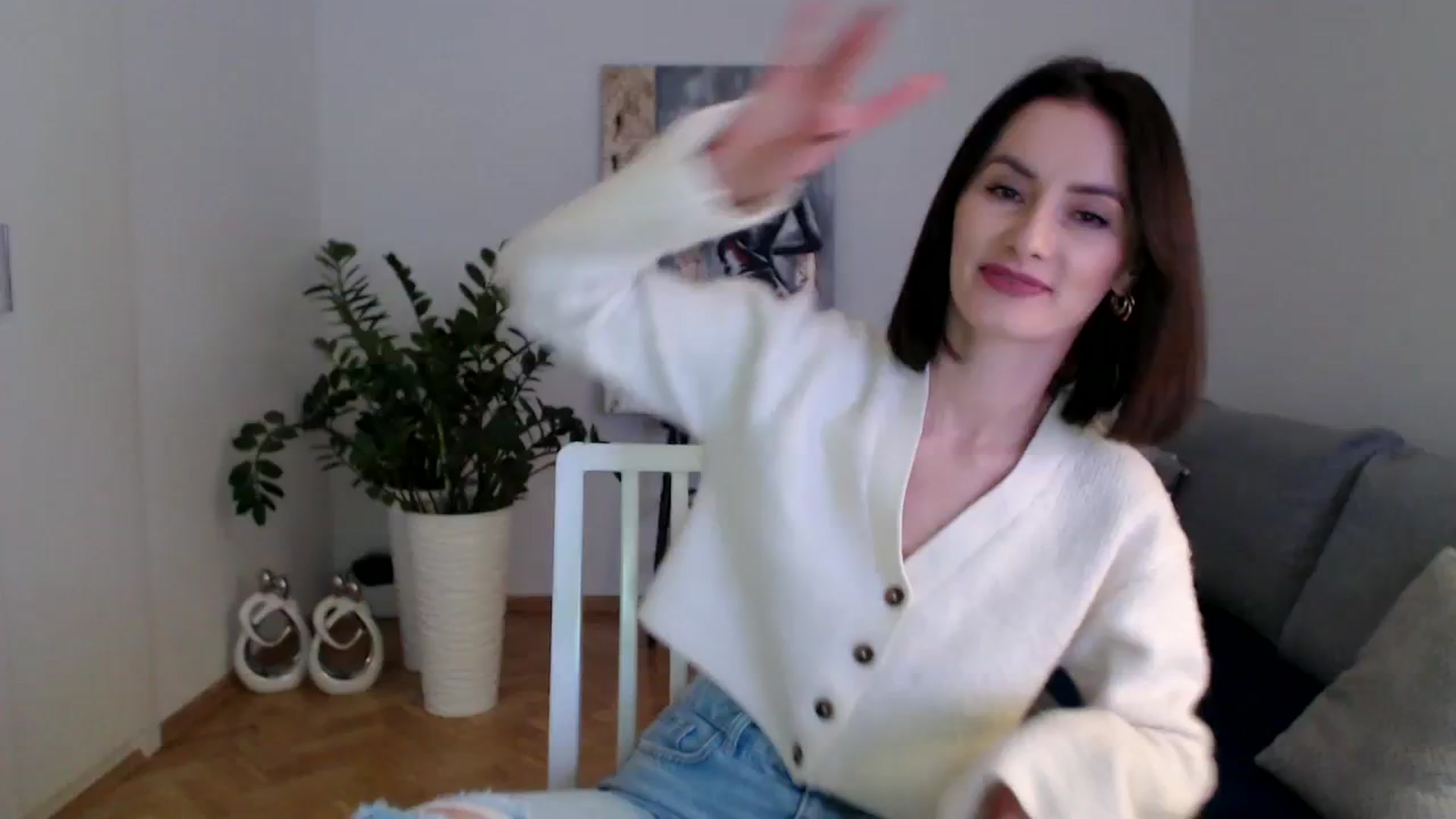 Gallery image thumbnail from PerlaBella's myfreecams stream on, 12/01/2023, 14:28 image 12 of 20