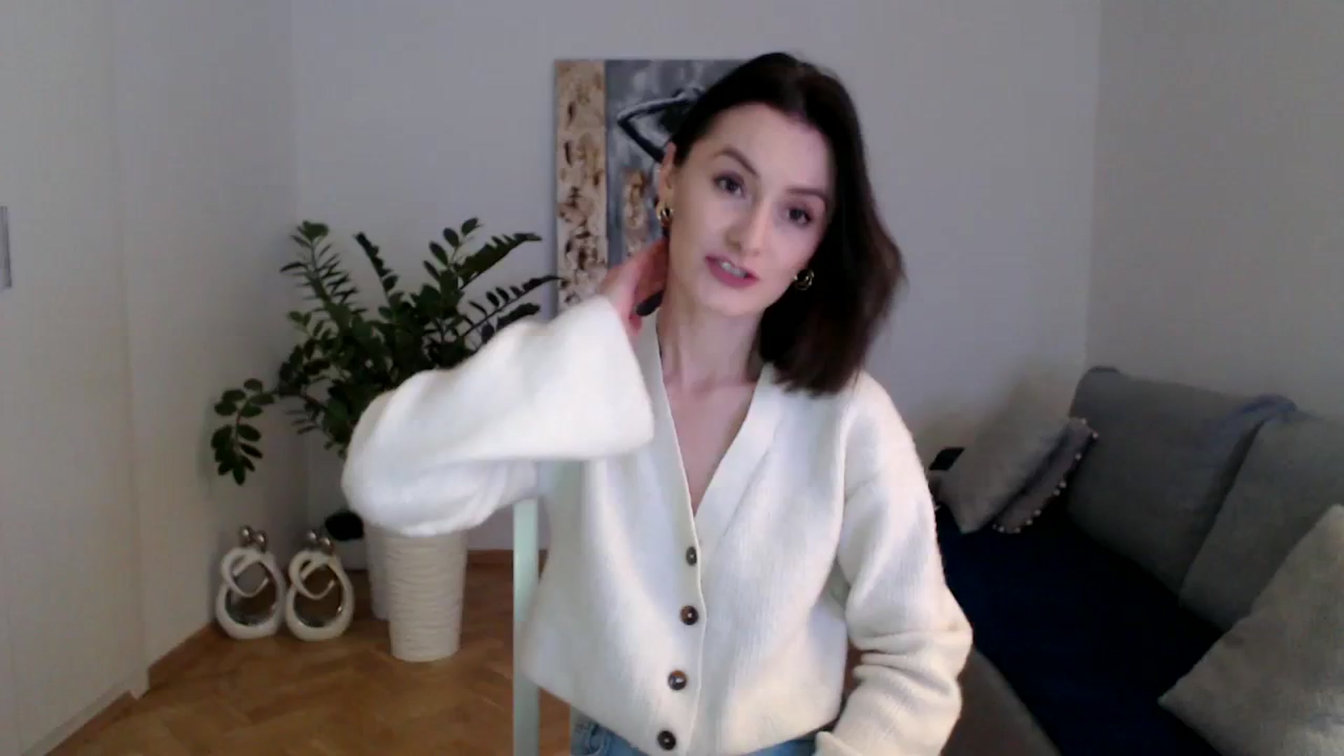 Gallery image thumbnail from PerlaBella's myfreecams stream on, 12/01/2023, 14:28 image 15 of 20