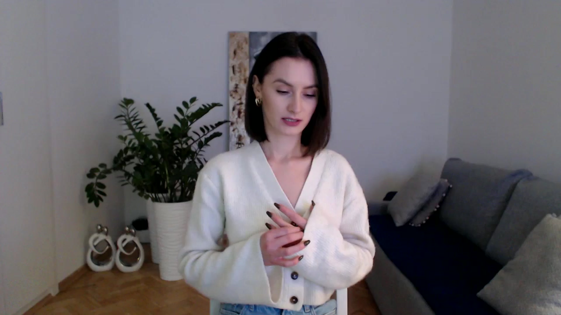 Gallery image thumbnail from PerlaBella's myfreecams stream on, 12/01/2023, 14:28 image 5 of 20