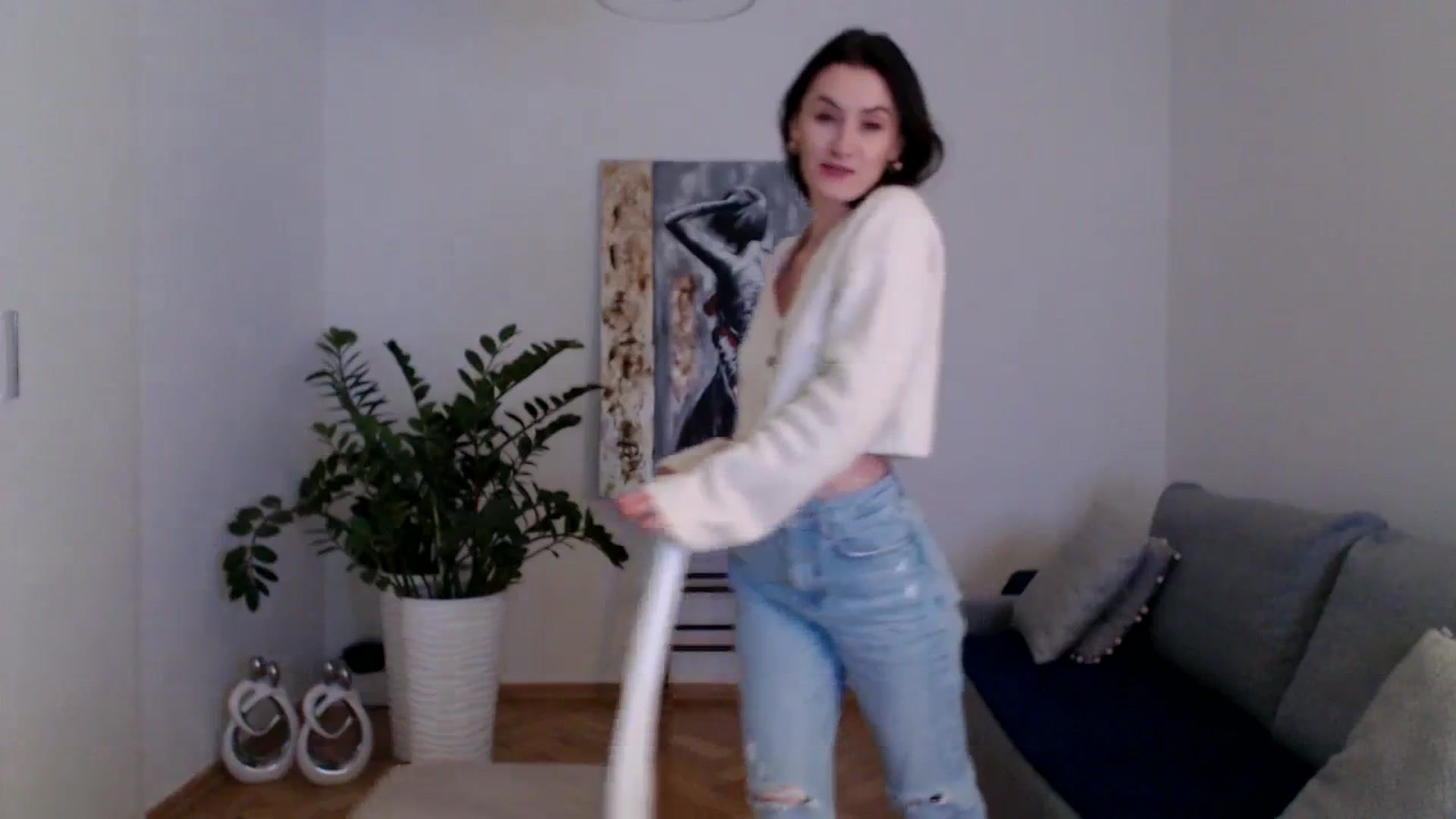 Gallery image thumbnail from PerlaBella's myfreecams stream on, 12/01/2023, 14:28 image 20 of 20
