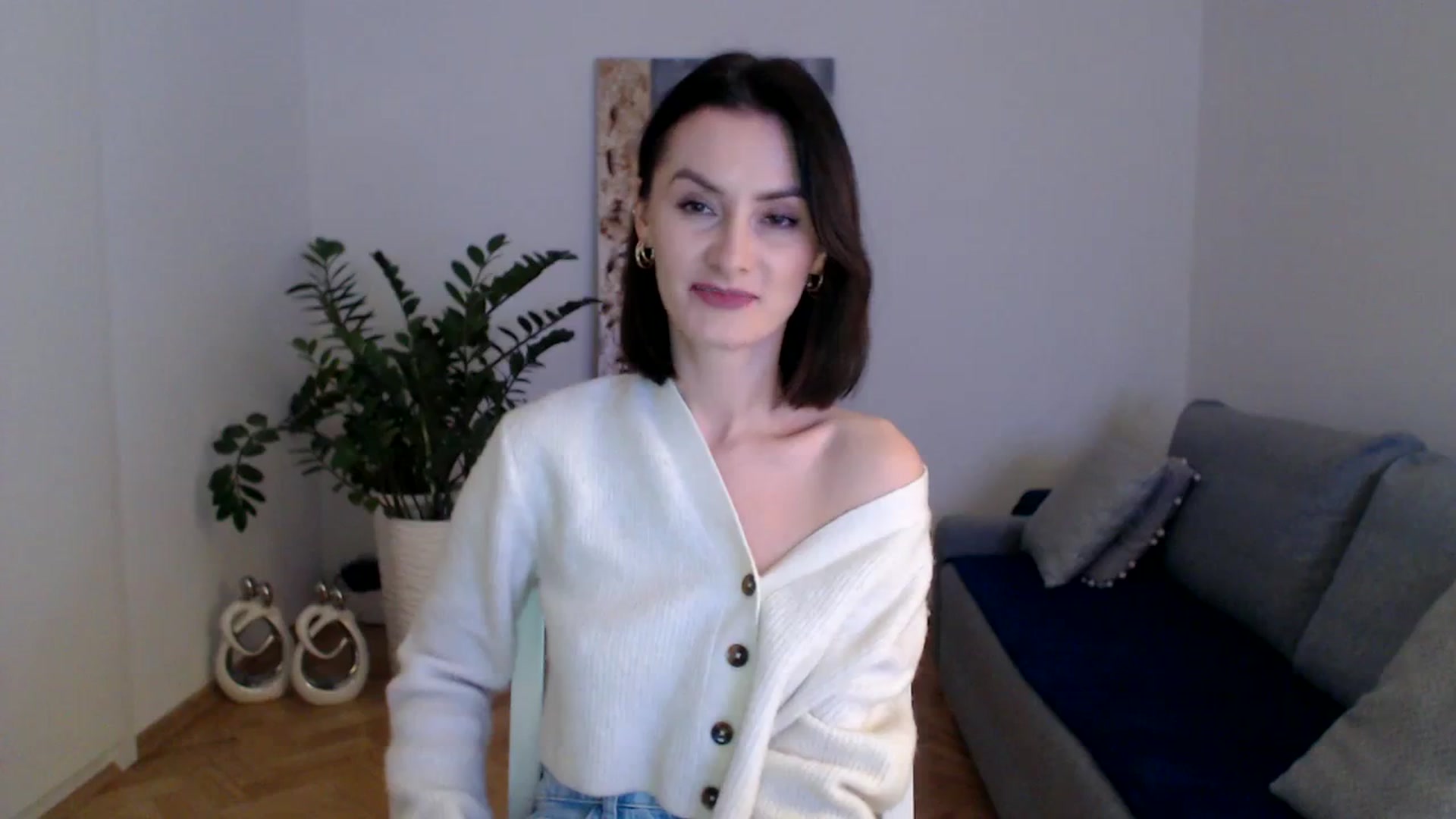 Gallery image thumbnail from PerlaBella's myfreecams stream on, 12/01/2023, 17:44 image 3 of 20