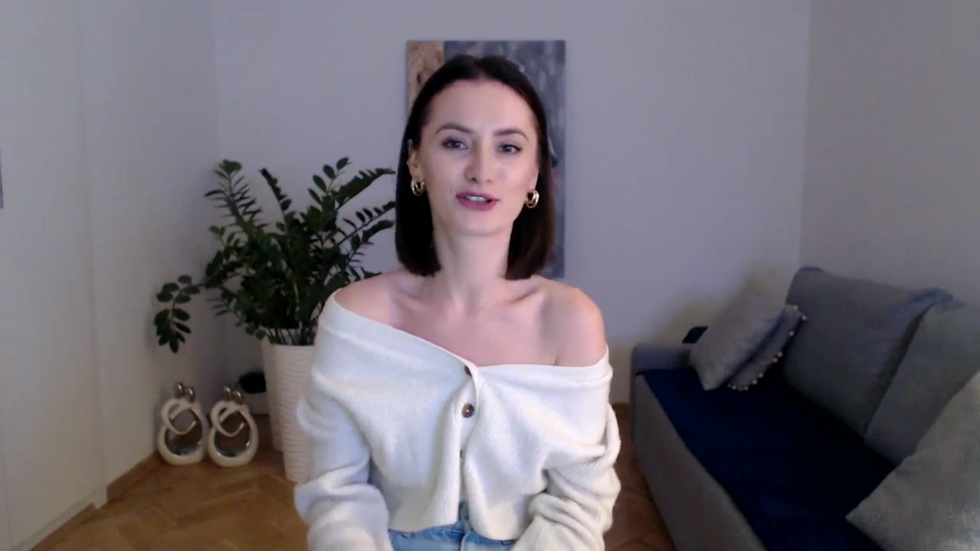 Gallery image thumbnail from PerlaBella's myfreecams stream on, 12/01/2023, 17:44 image 5 of 20