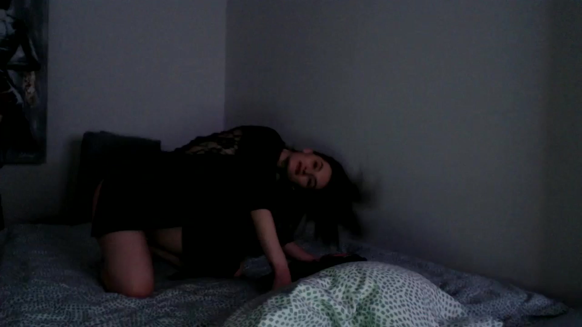 Gallery image thumbnail from PerlaBella's myfreecams stream on, 12/01/2023, 22:01 image 12 of 20