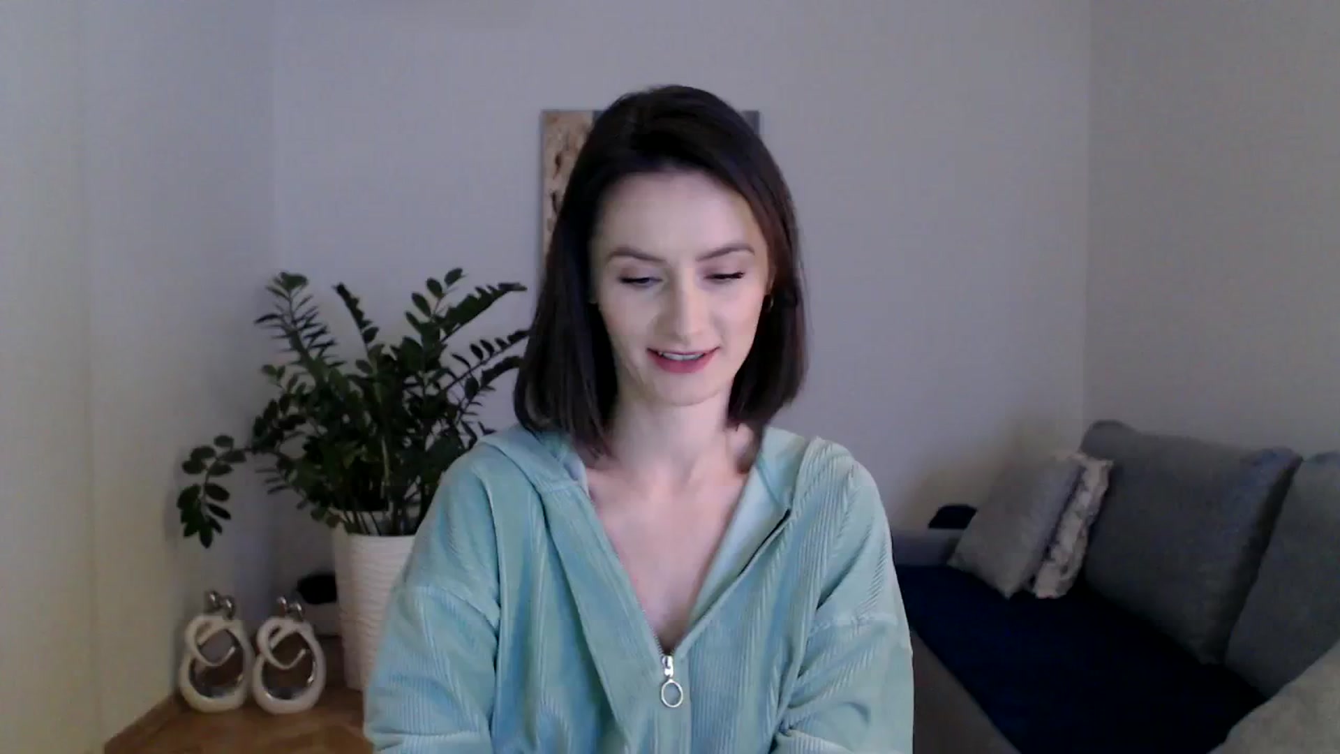 Gallery image thumbnail from PerlaBella's myfreecams stream on, 12/05/2023, 17:36 image 1 of 20