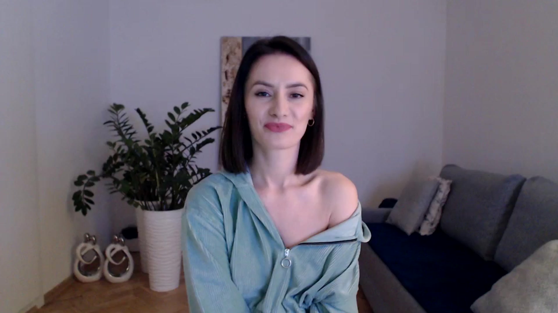 Gallery image thumbnail from PerlaBella's myfreecams stream on, 12/05/2023, 17:36 image 14 of 20