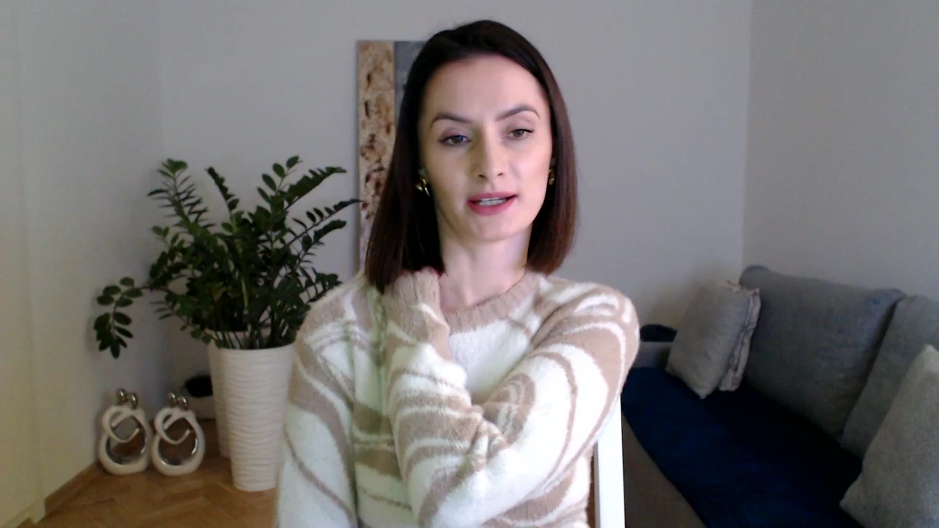 Gallery image thumbnail from PerlaBella's myfreecams stream on, 12/06/2023, 17:00 image 16 of 20