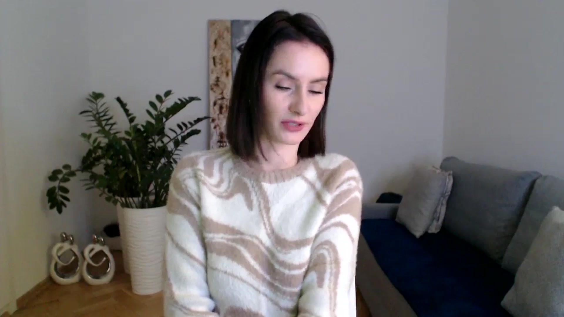 Gallery image thumbnail from PerlaBella's myfreecams stream on, 12/06/2023, 17:52 image 4 of 20