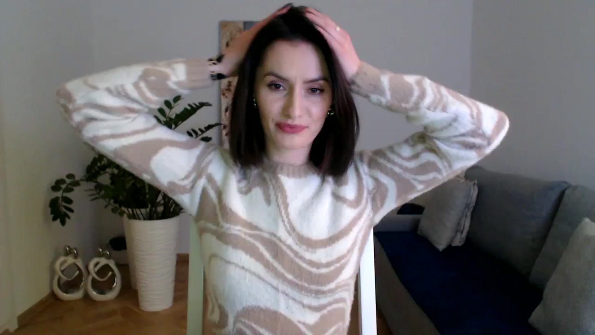 Gallery image thumbnail from PerlaBella's myfreecams stream on, 12/06/2023, 17:52 image 1 of 20