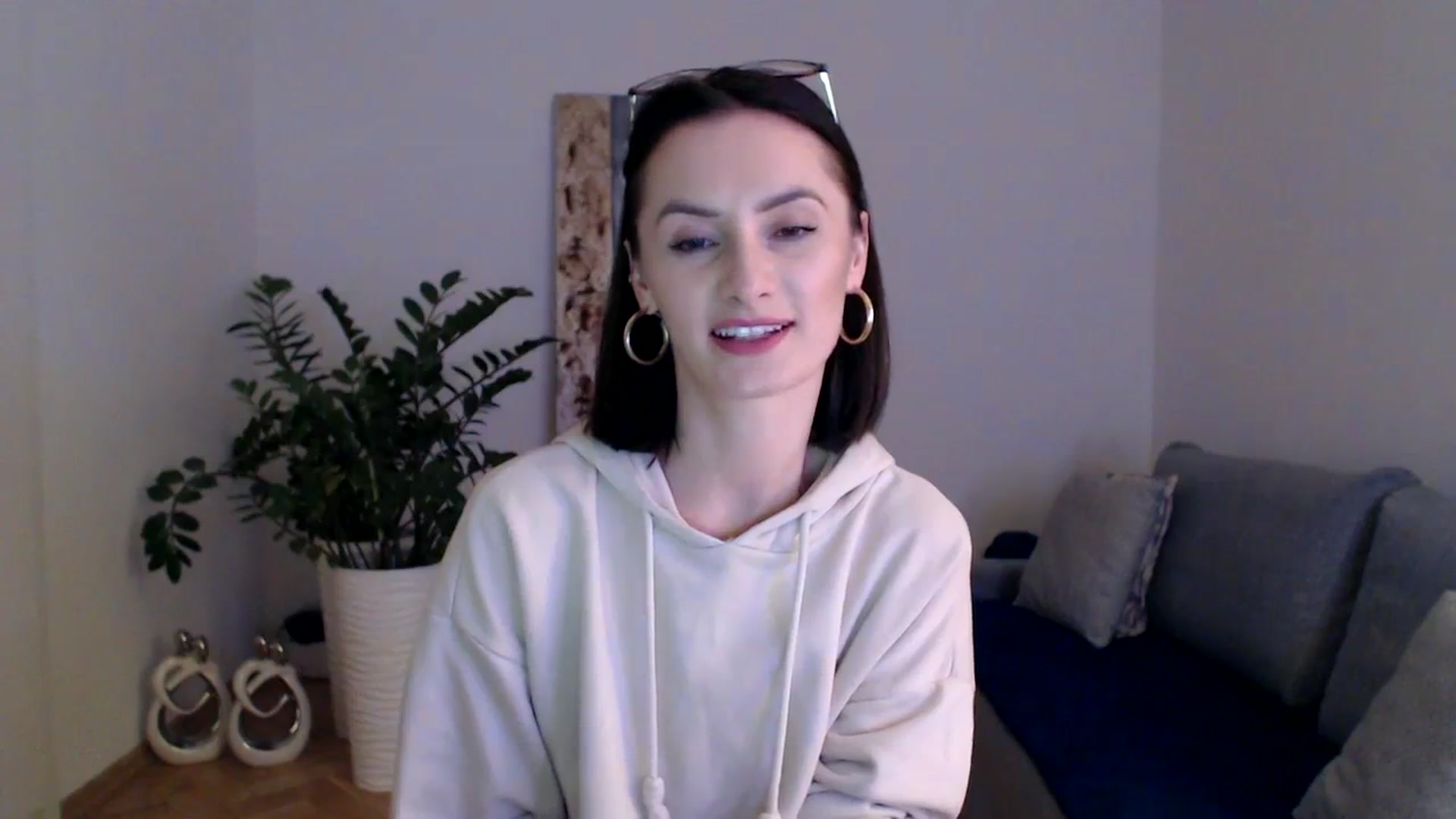 Gallery image thumbnail from PerlaBella's myfreecams stream on, 12/08/2023, 20:31 image 19 of 20