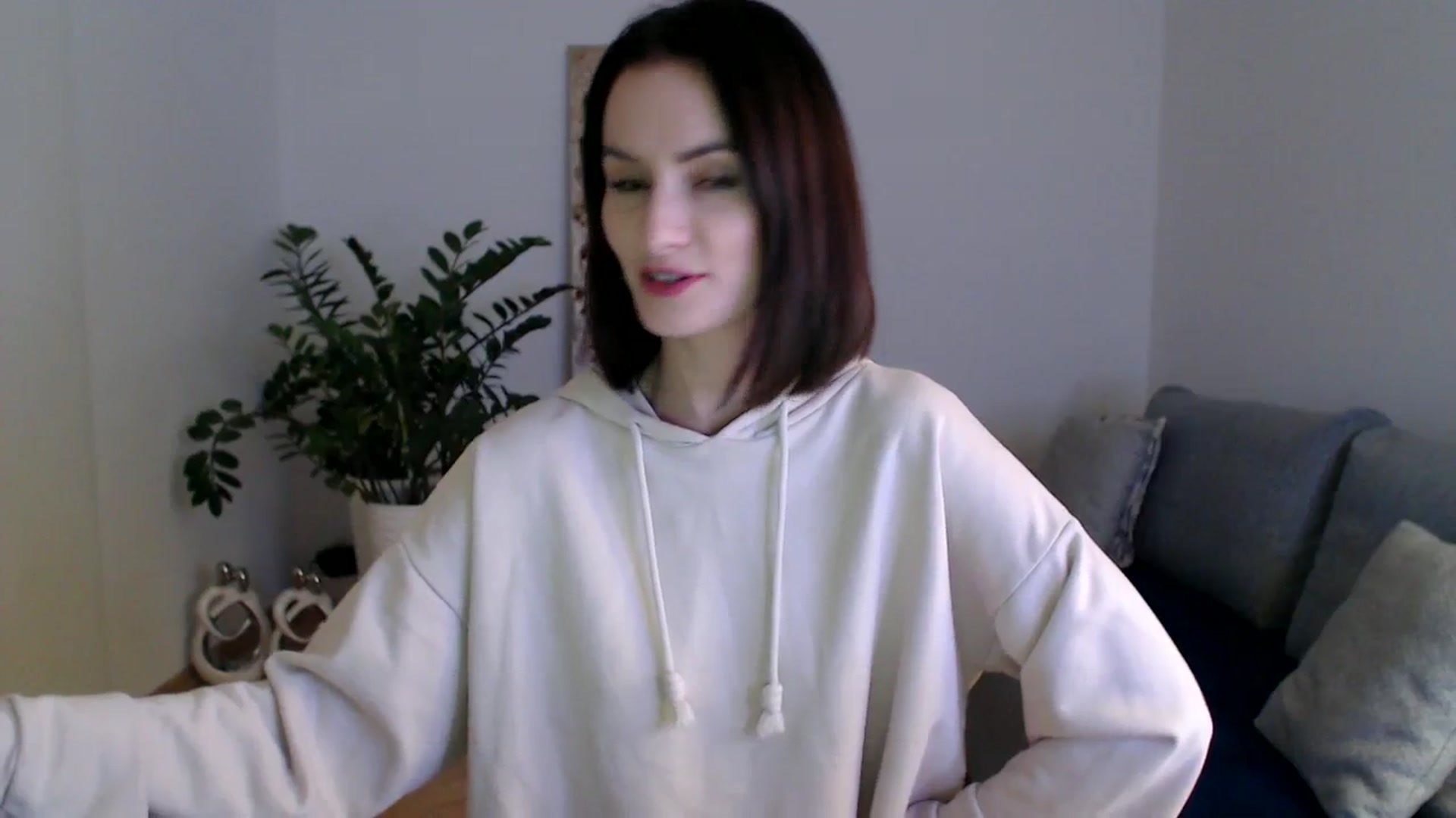 Gallery image thumbnail from PerlaBella's myfreecams stream on, 12/08/2023, 20:31 image 6 of 20
