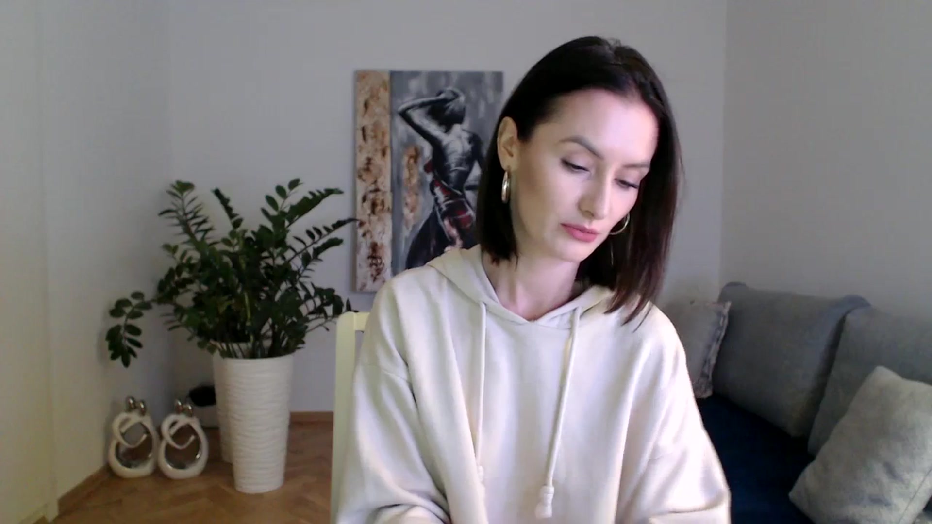Gallery image thumbnail from PerlaBella's myfreecams stream on, 12/08/2023, 20:31 image 11 of 20