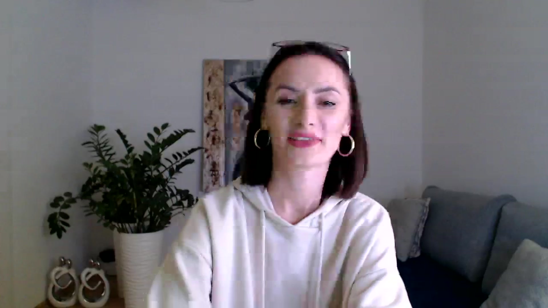 Gallery image thumbnail from PerlaBella's myfreecams stream on, 12/08/2023, 21:22 image 3 of 20
