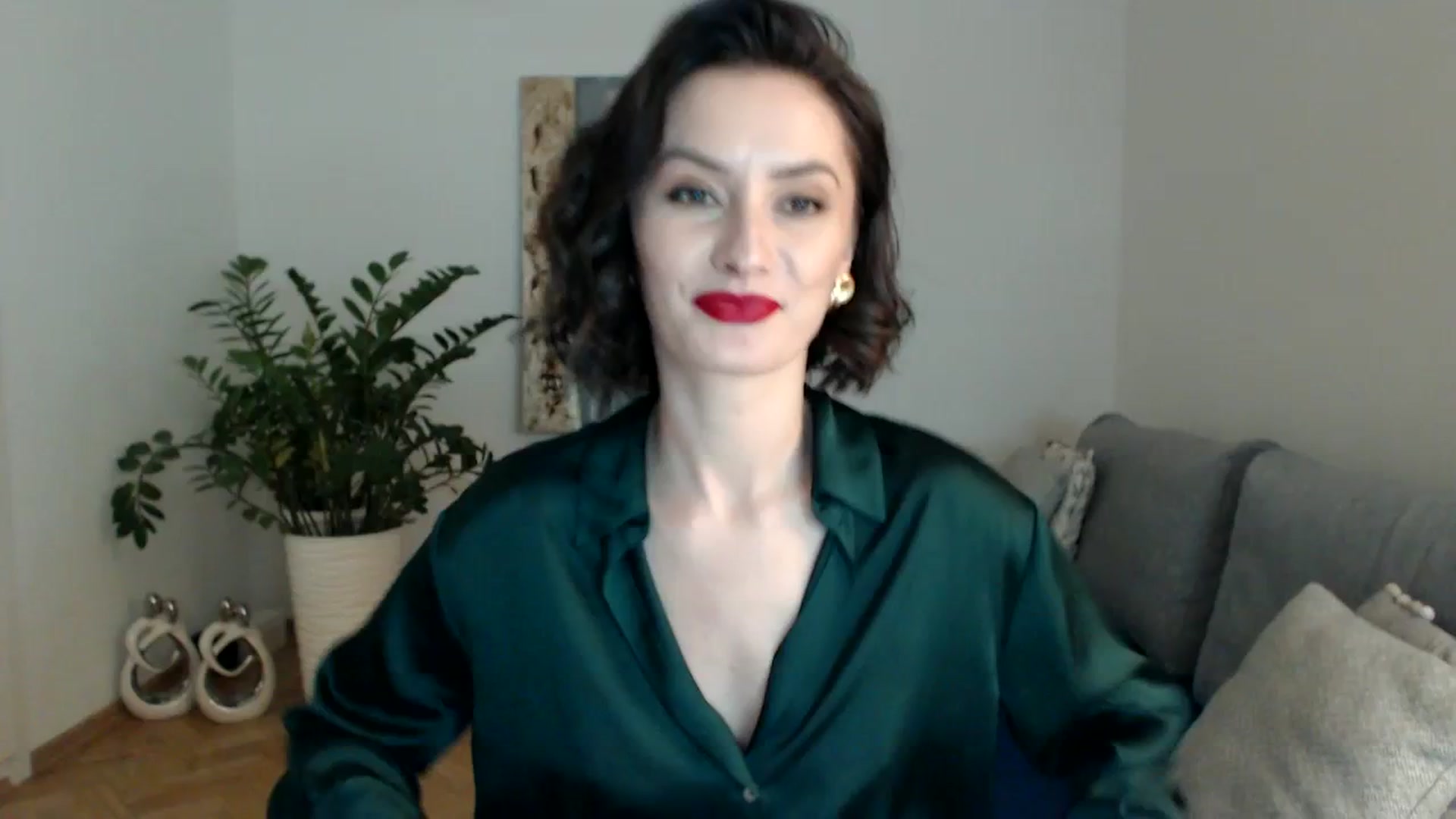 Gallery image thumbnail from PerlaBella's myfreecams stream on, 12/12/2023, 16:43 image 16 of 20
